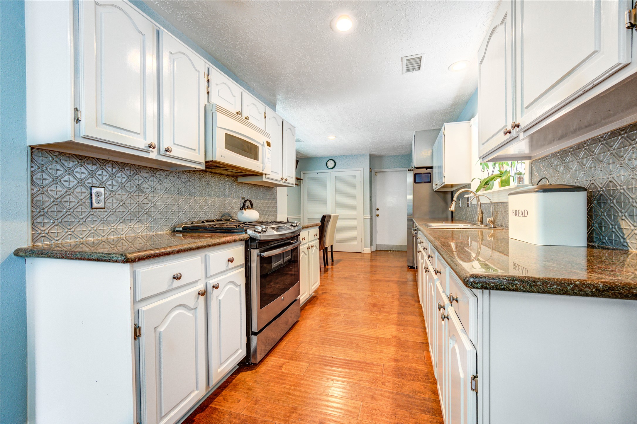 13323 Shaft Drive Property Photo 6