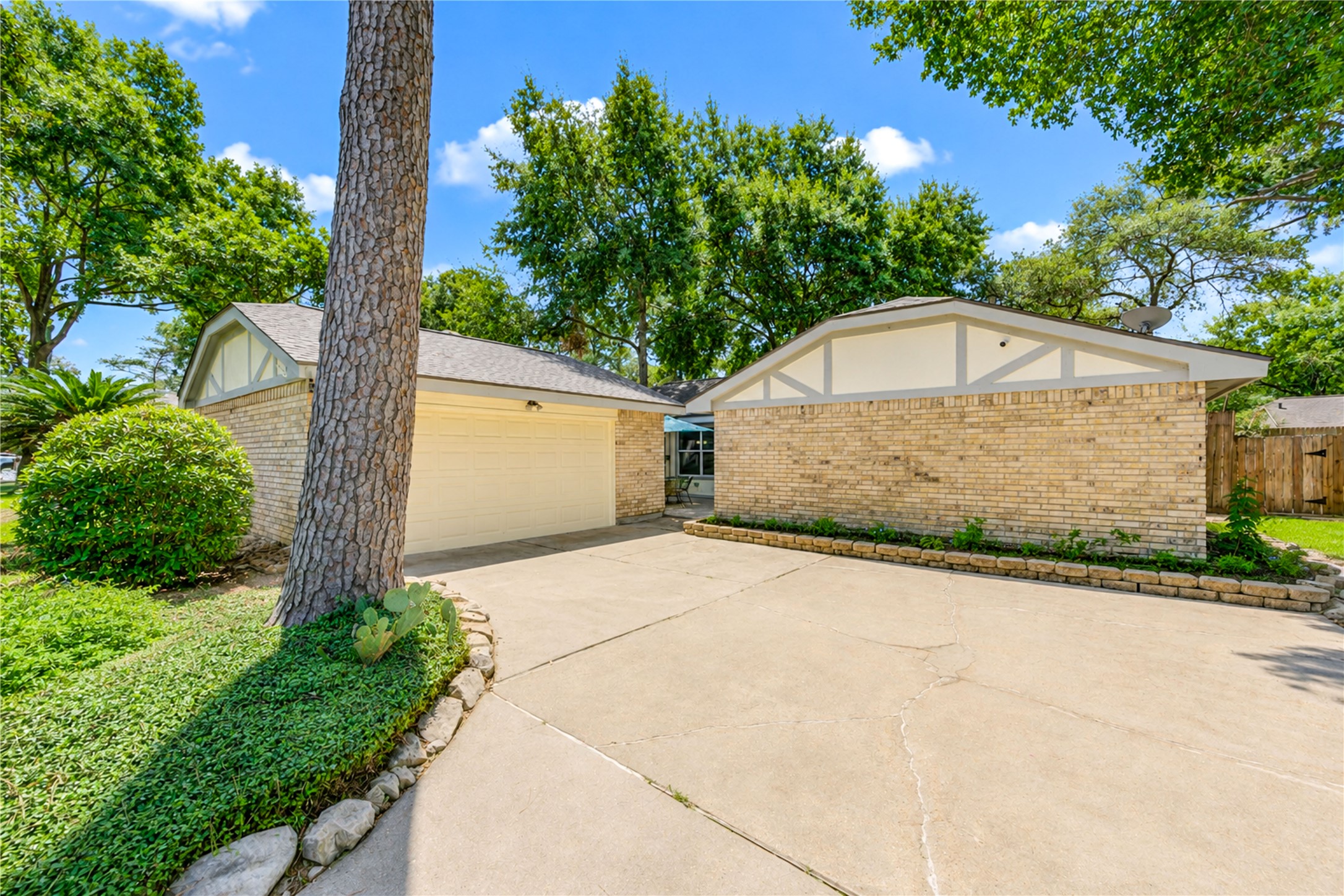 13323 Shaft Drive Property Photo 17