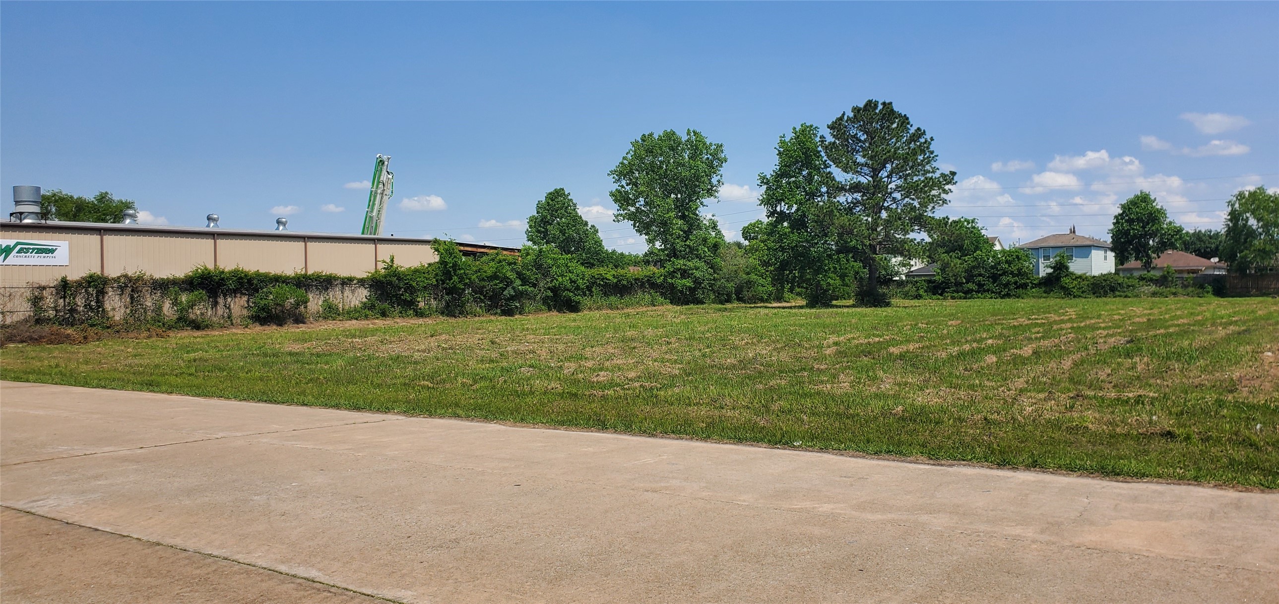 18702 Rankin Circle N Property Photo 1