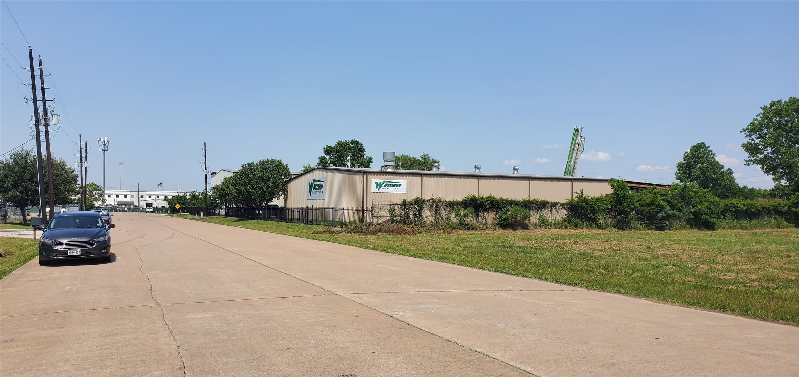 18702 Rankin Circle N Property Photo 7