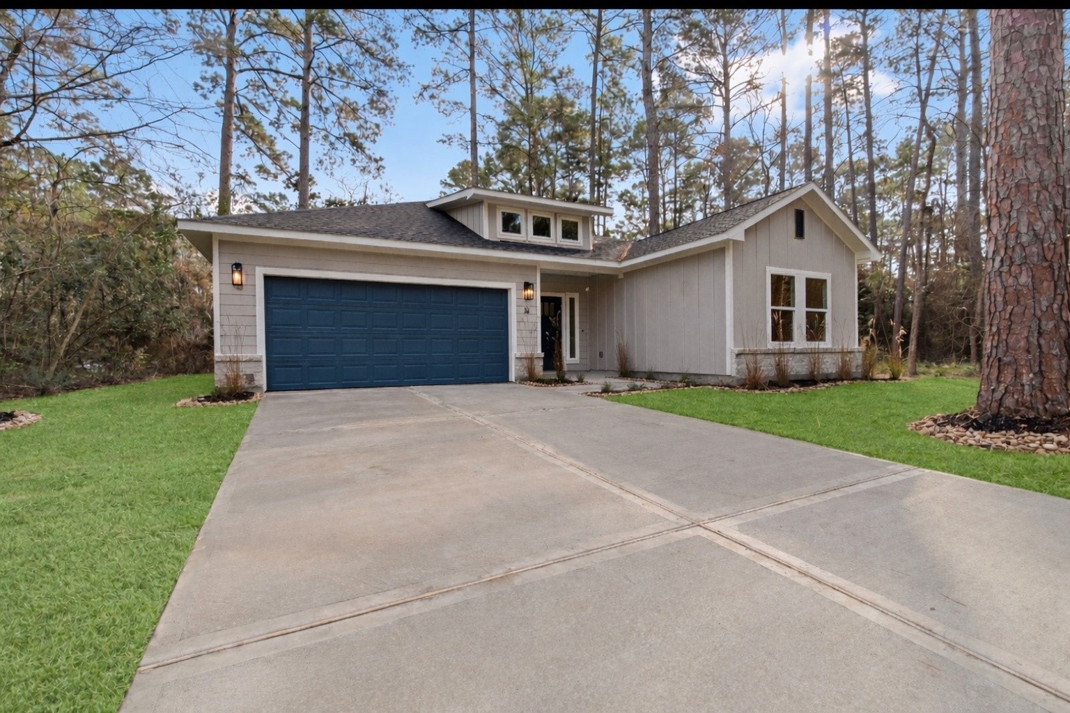 34 Cottonwood Road Property Photo 1