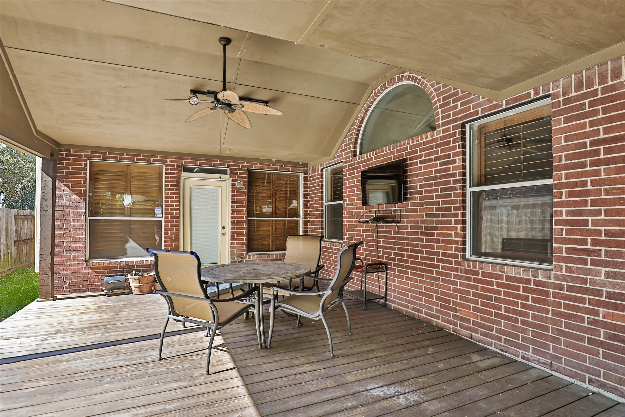 20530 White Berry Court Property Photo 4