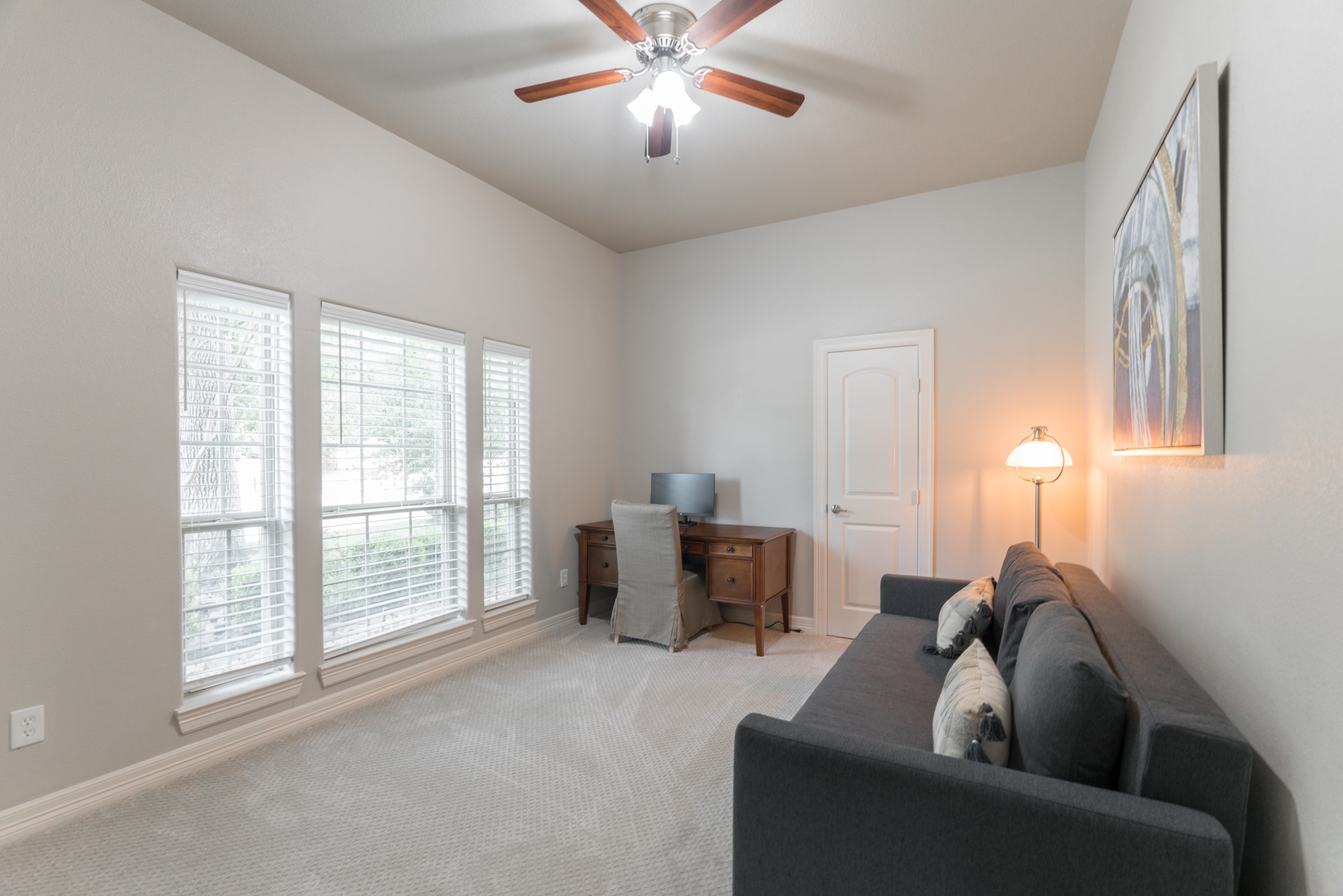 198 Hearthshire Circle Property Photo 6