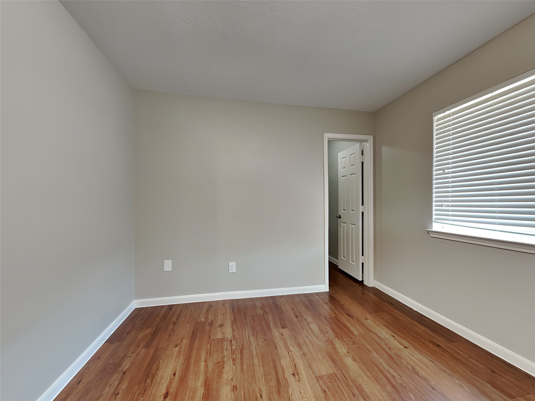 22310 Queenbury Hills Drive Property Photo 10