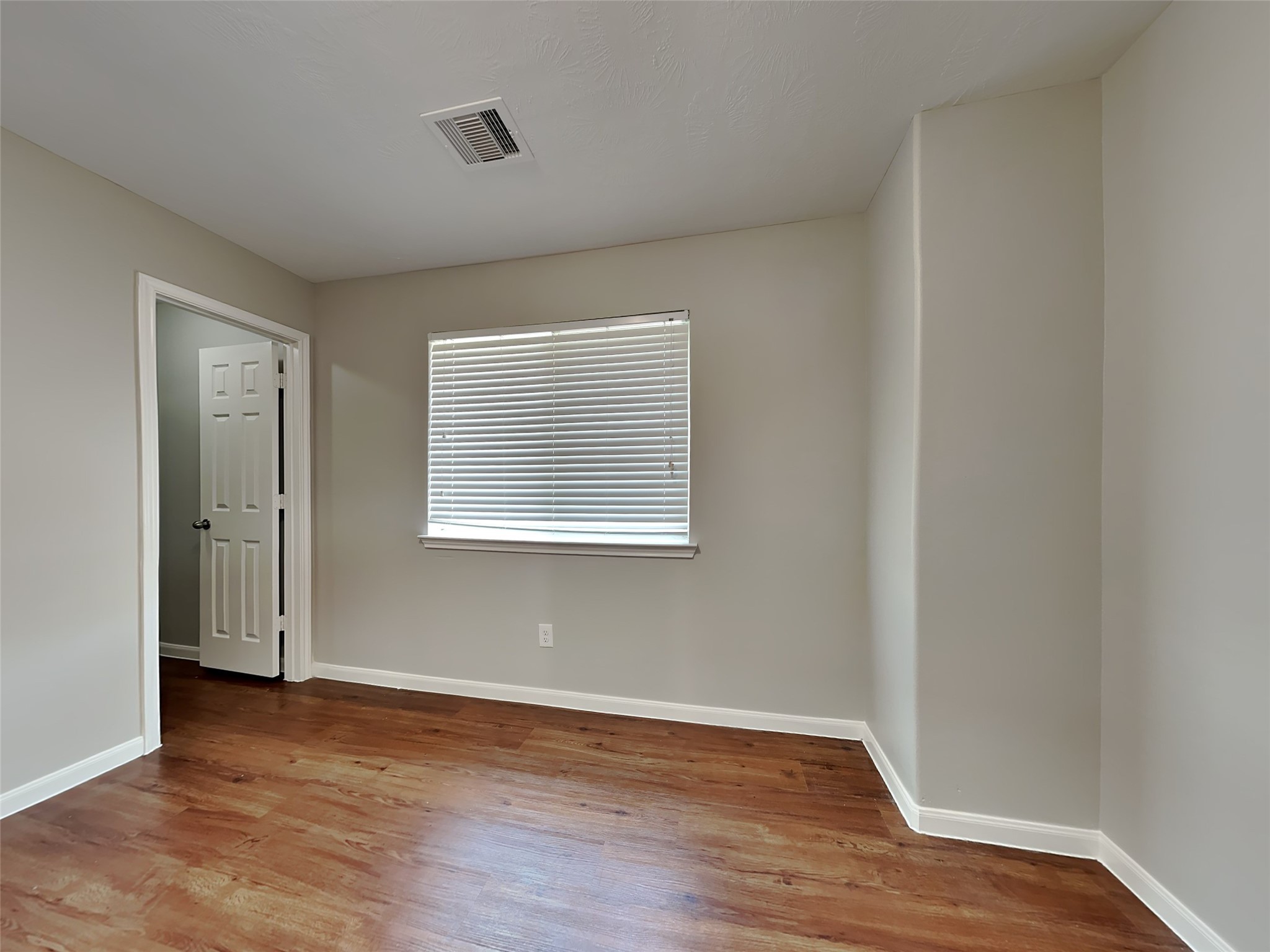 22310 Queenbury Hills Drive Property Photo 11