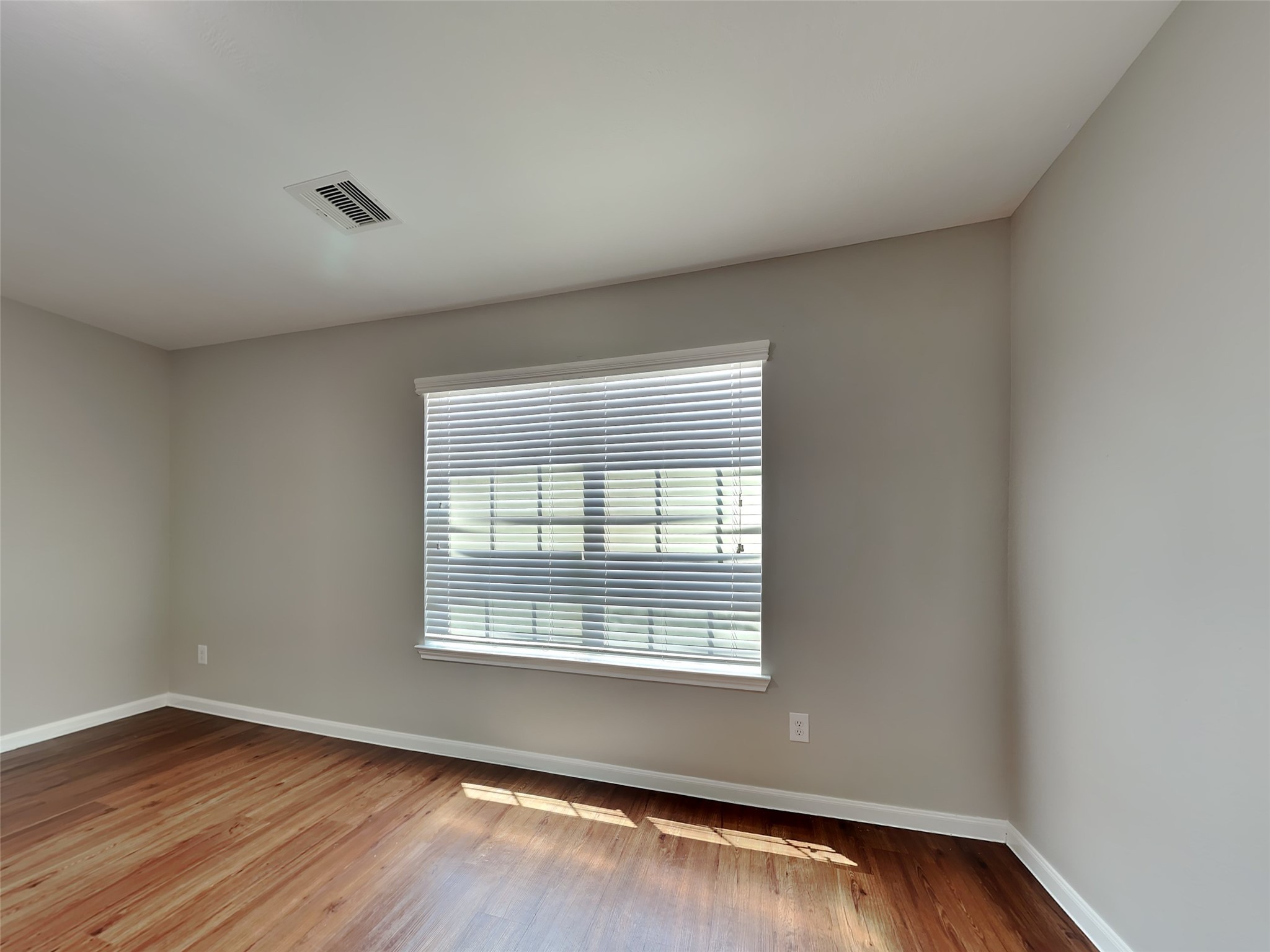 22310 Queenbury Hills Drive Property Photo 13