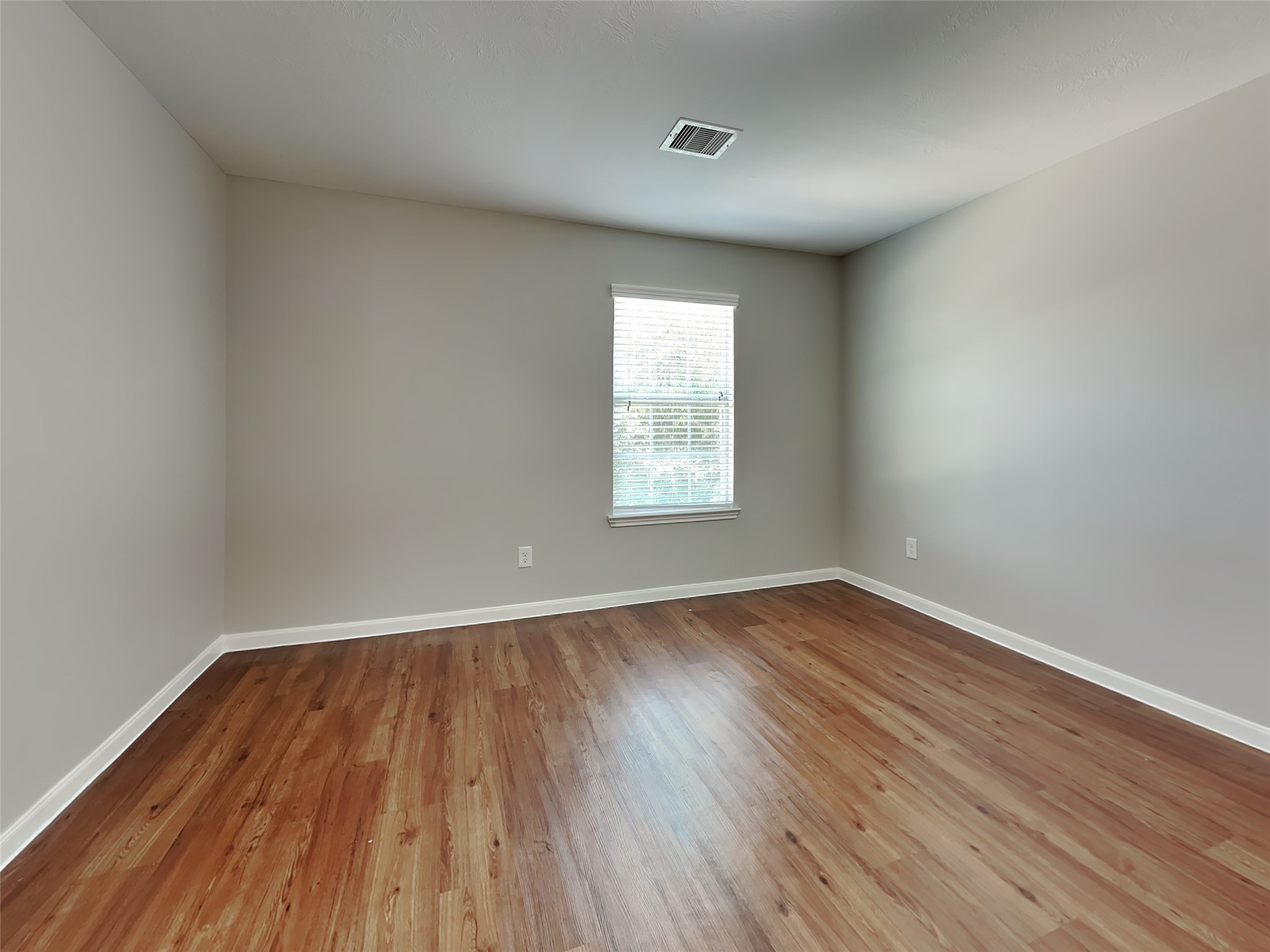 22310 Queenbury Hills Drive Property Photo 15