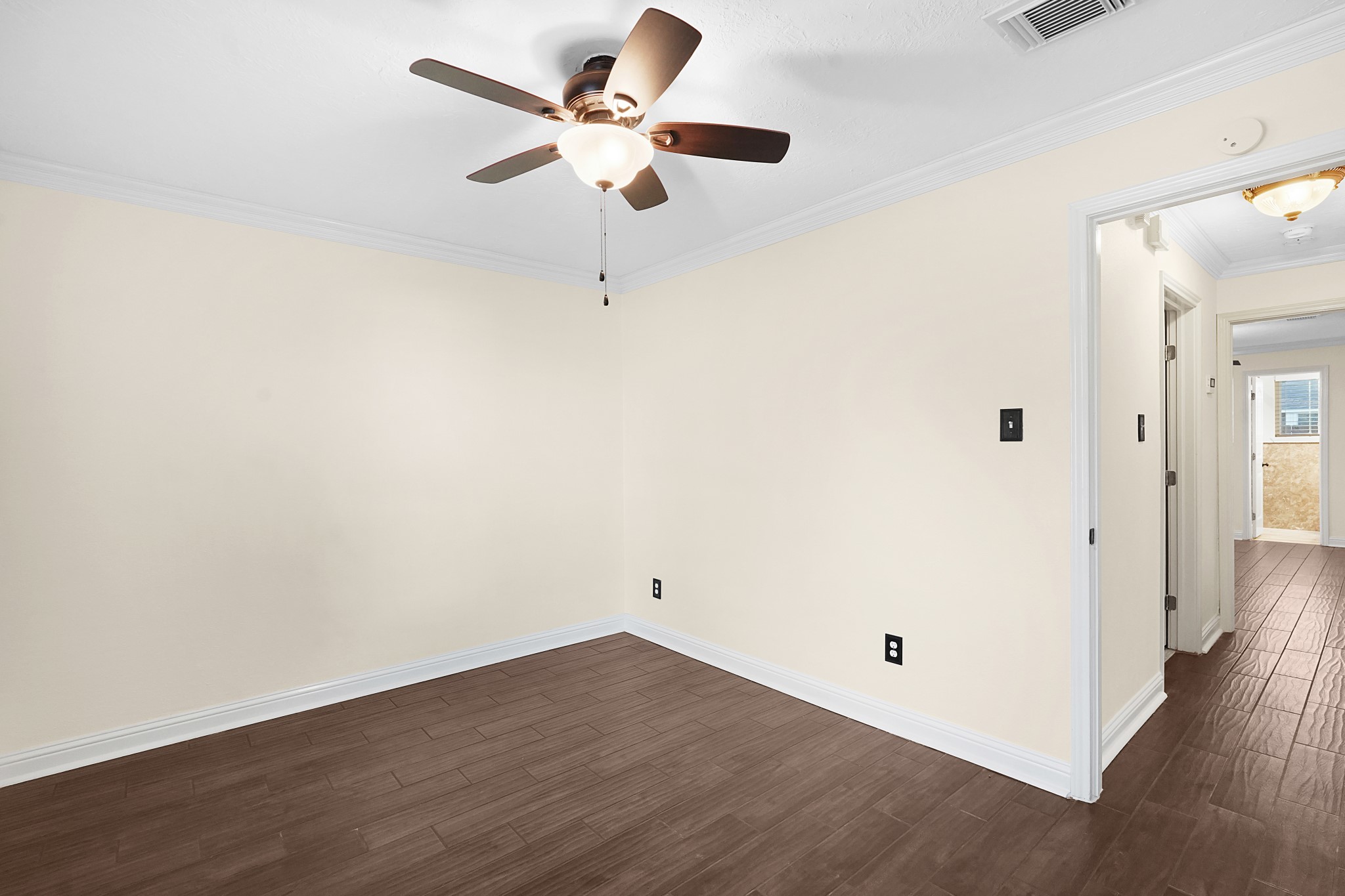 11611 Burlwood Drive Property Photo 7