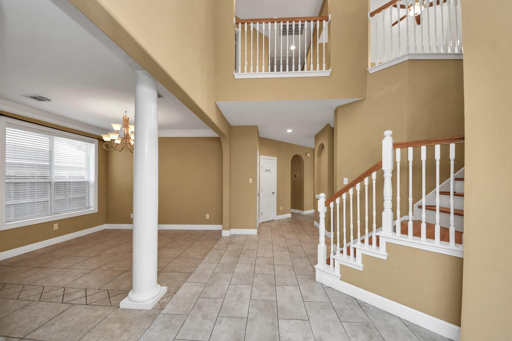 5211 Windcrest Court Property Photo 3