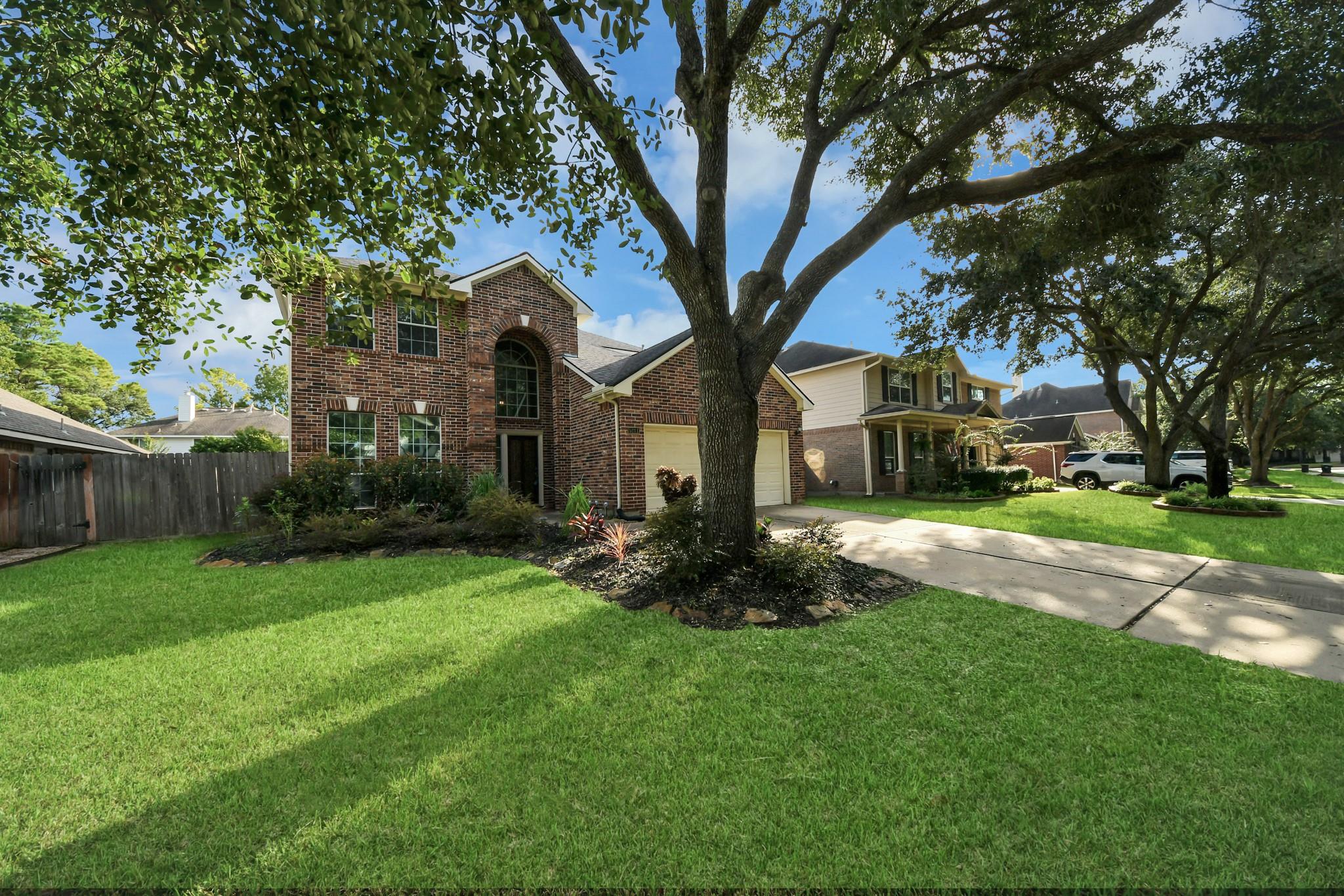 5211 Windcrest Court Property Photo 6