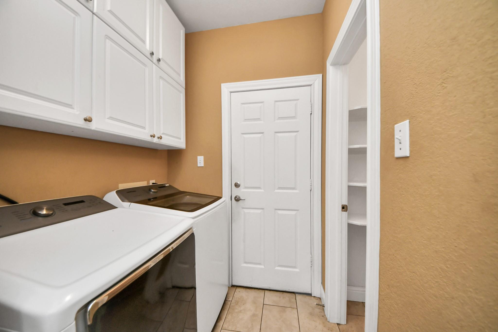 5211 Windcrest Court Property Photo 21