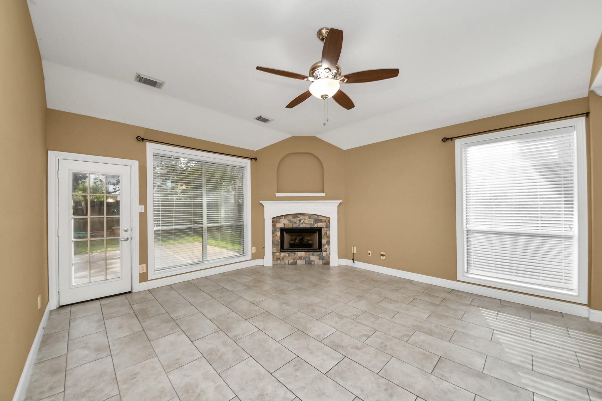 5211 Windcrest Court Property Photo 27