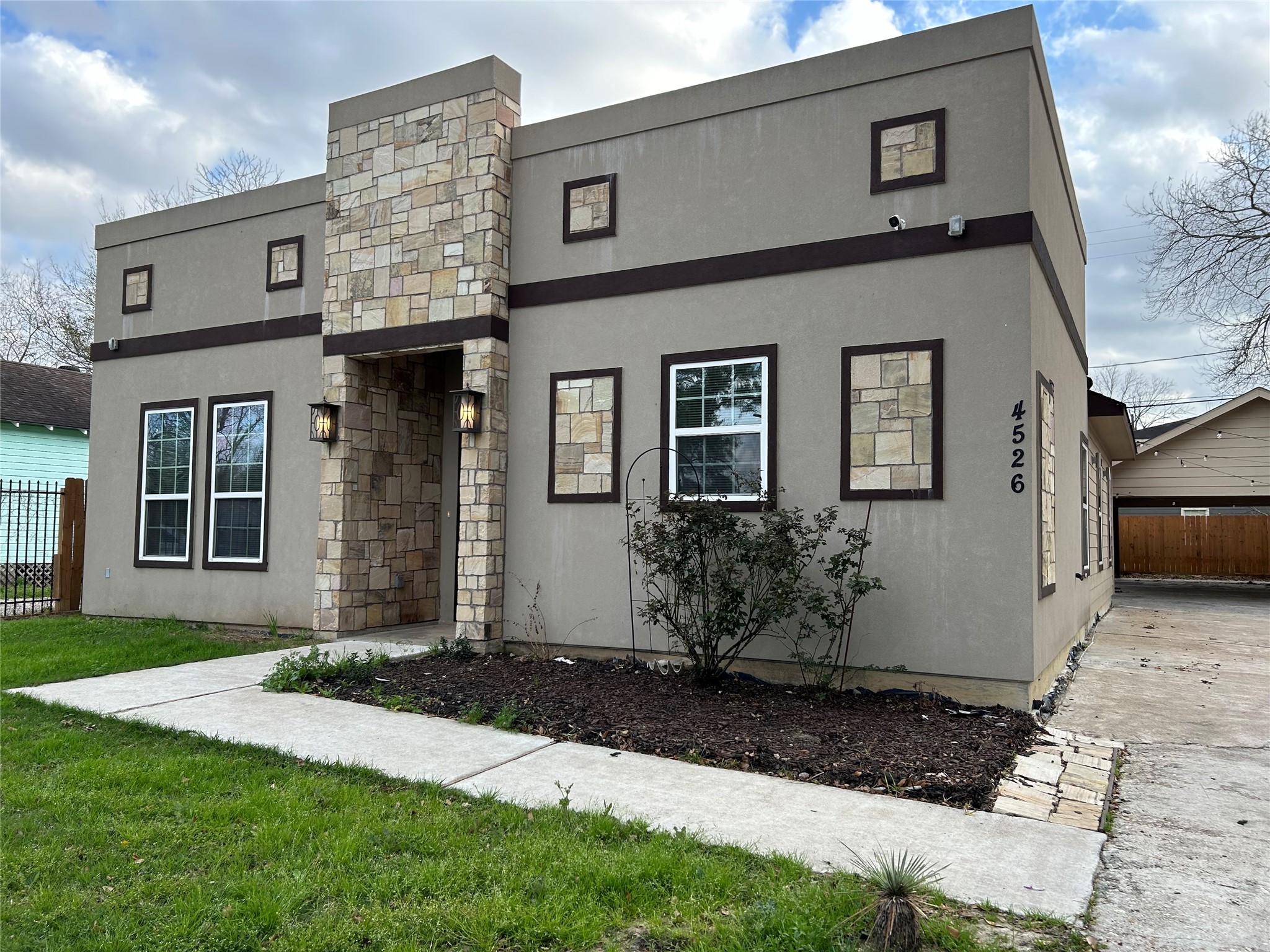 4526 Dewberry Street Property Photo