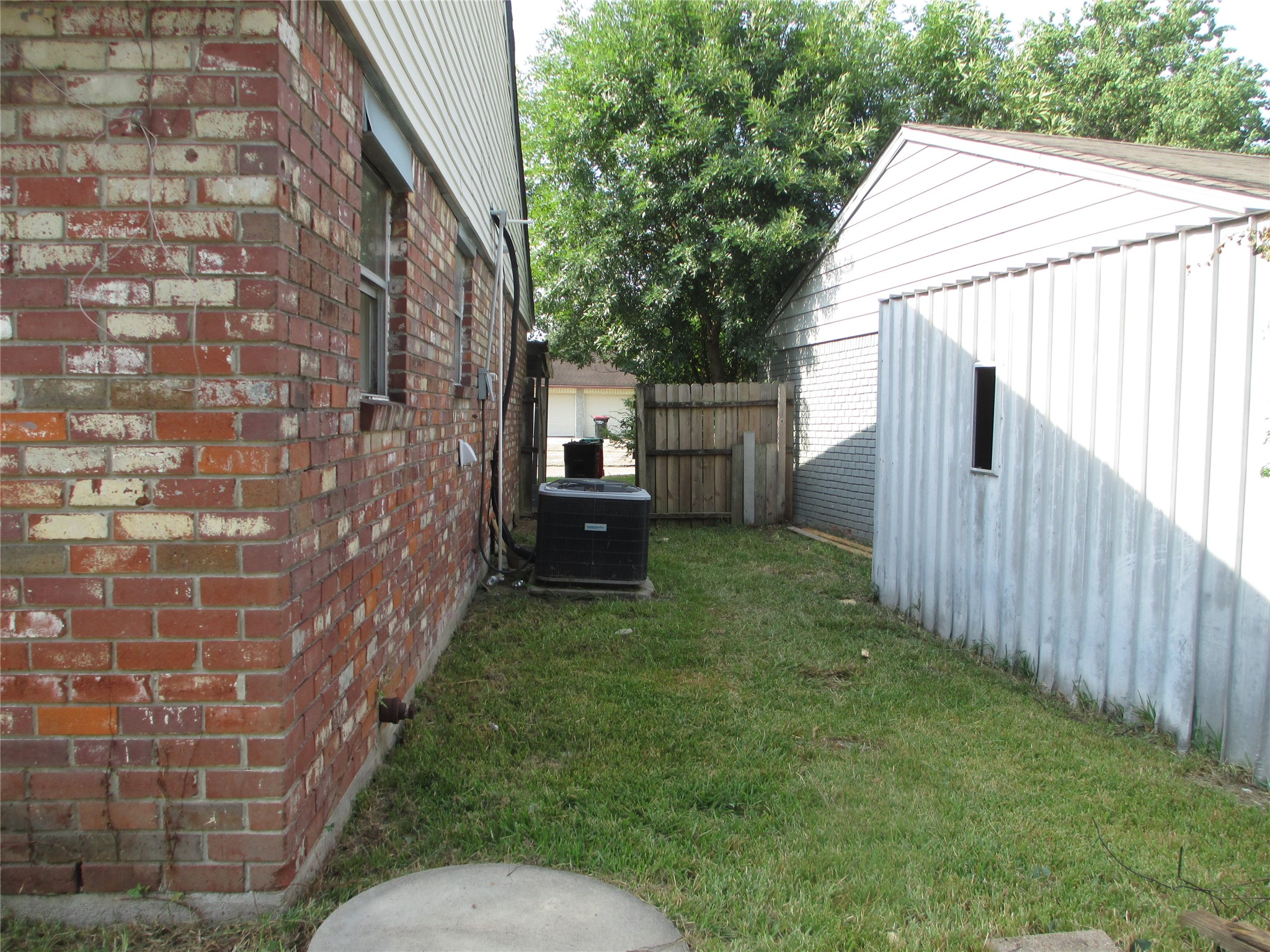 500 Harold Lane Property Photo 16