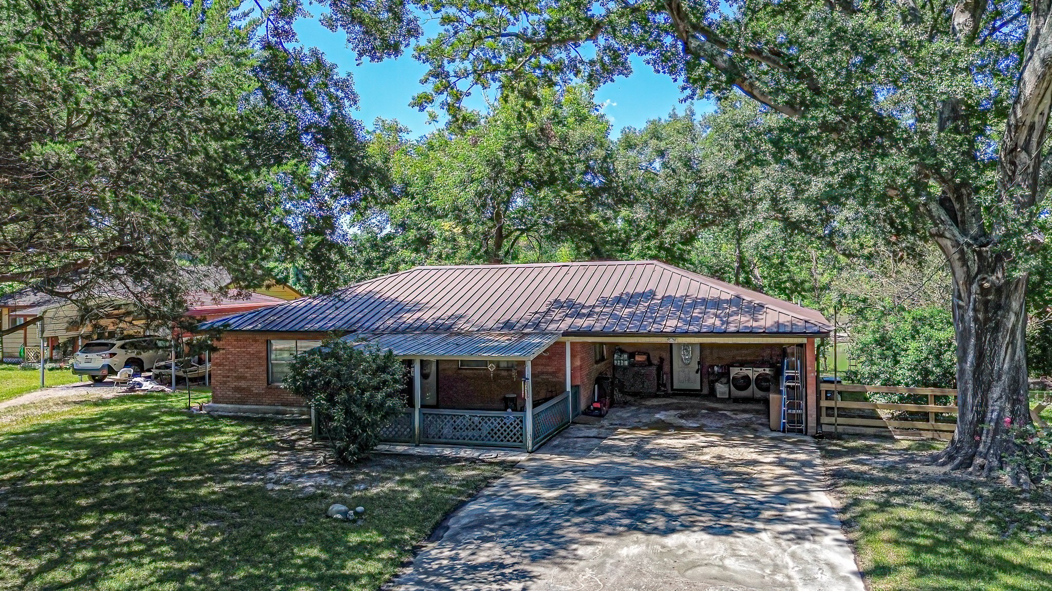 1014 River Road Property Photo 1