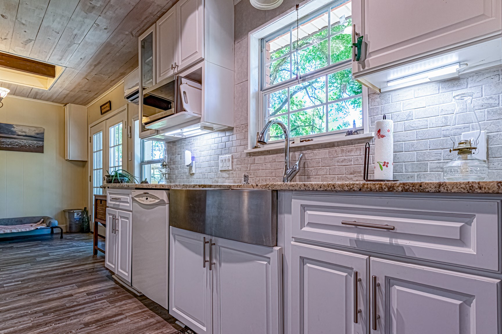 1014 River Road Property Photo 11