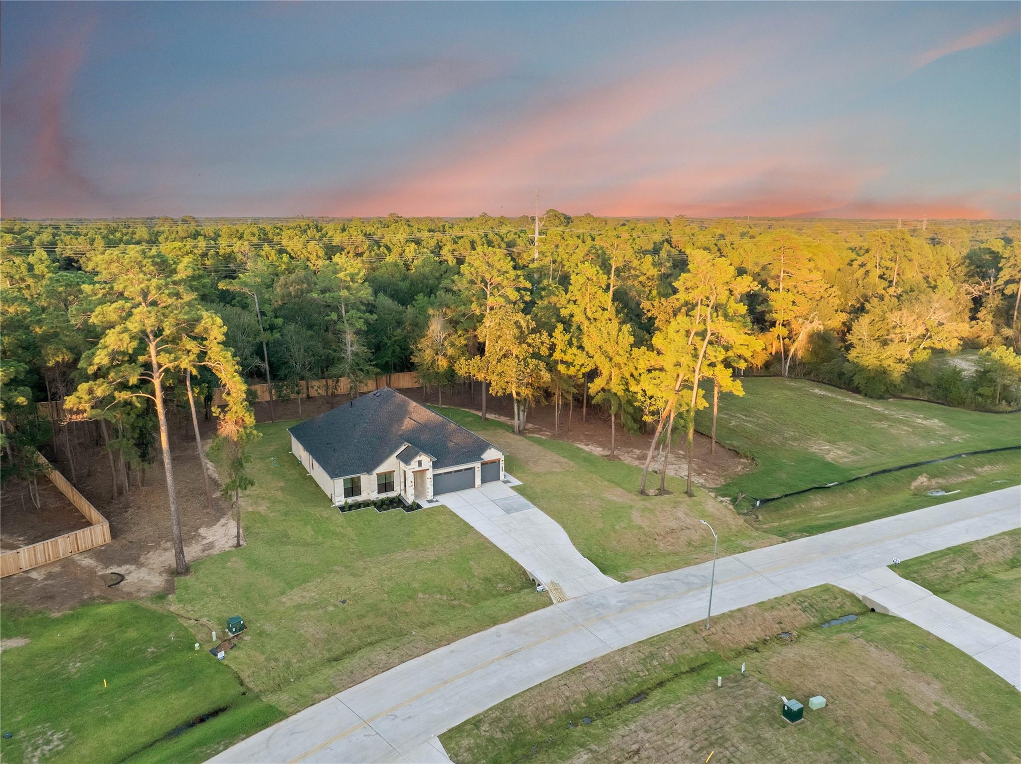 352 Louvenia Court, Pinehurst Tx 77362 Property Photo 47