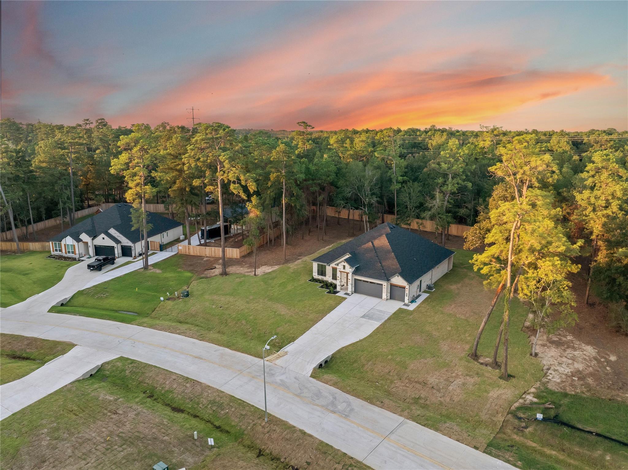 352 Louvenia Court Property Photo 49