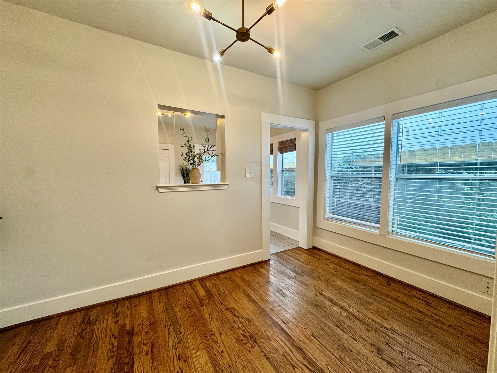 2009 Singleton Street Property Photo 7