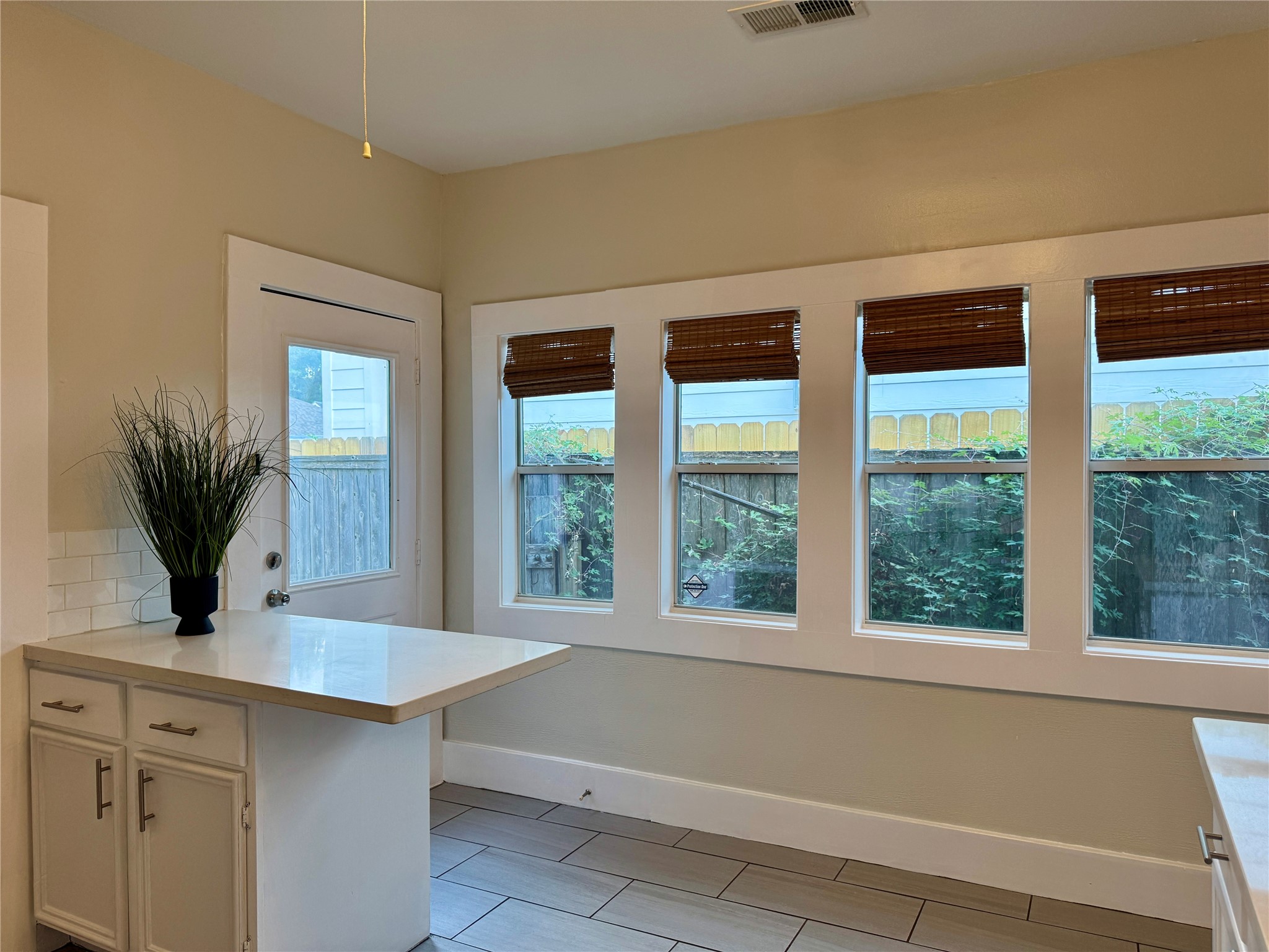2009 Singleton Street Property Photo 14