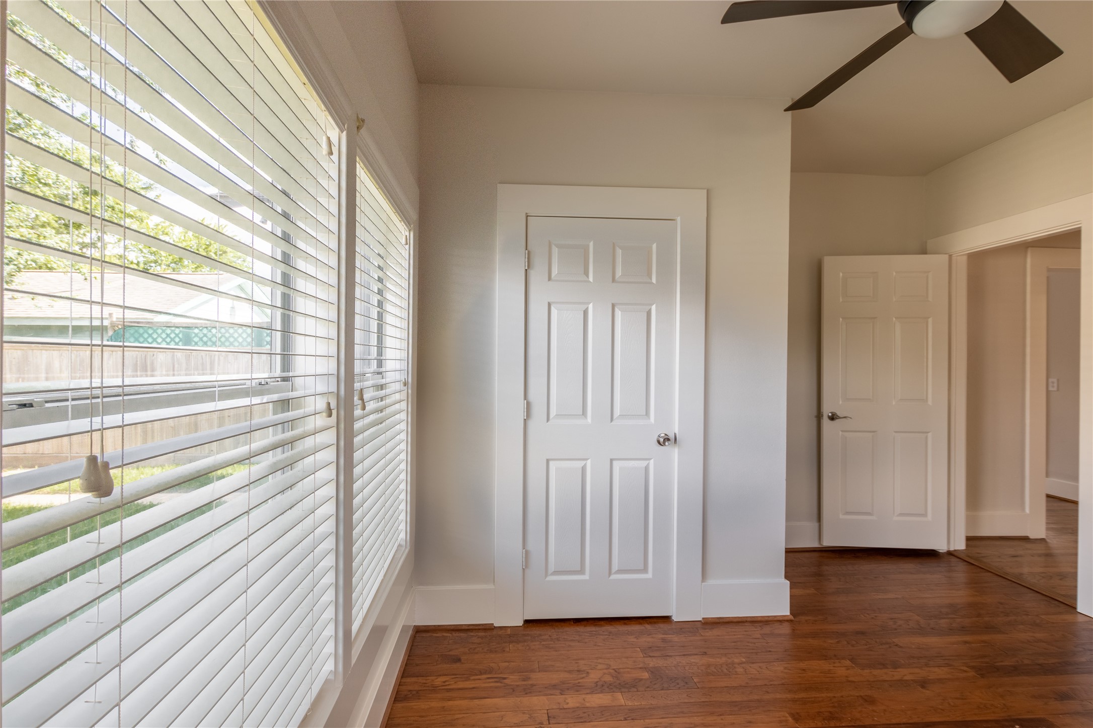 2009 Singleton Street Property Photo 18