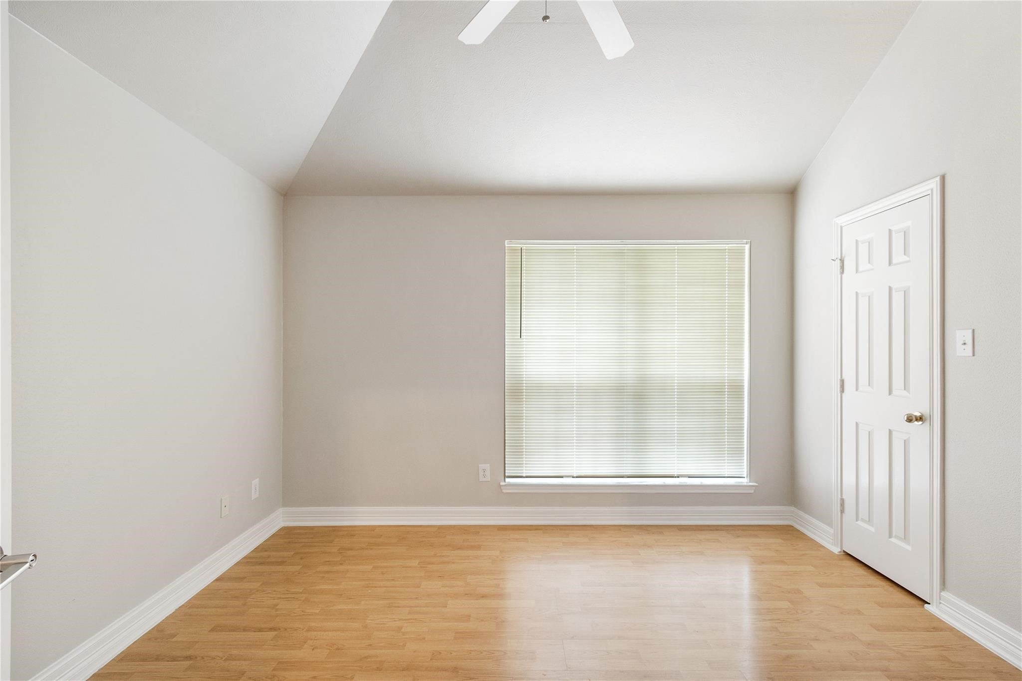 21922 Maybrook Court Property Photo 18