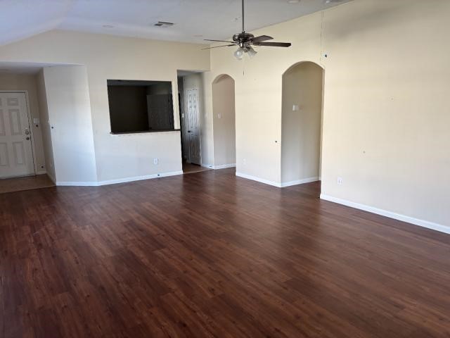 110 Rodeo Drive Property Photo 3