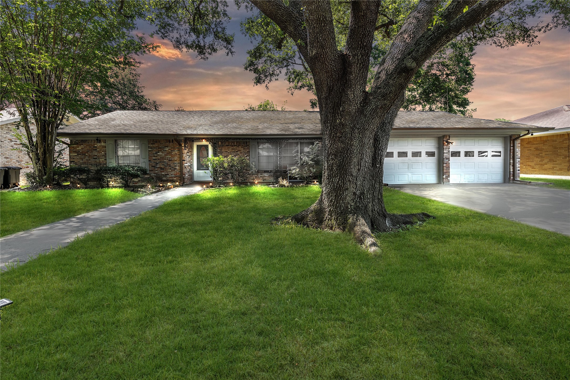 2207 Mockingbird Lane Property Photo 1