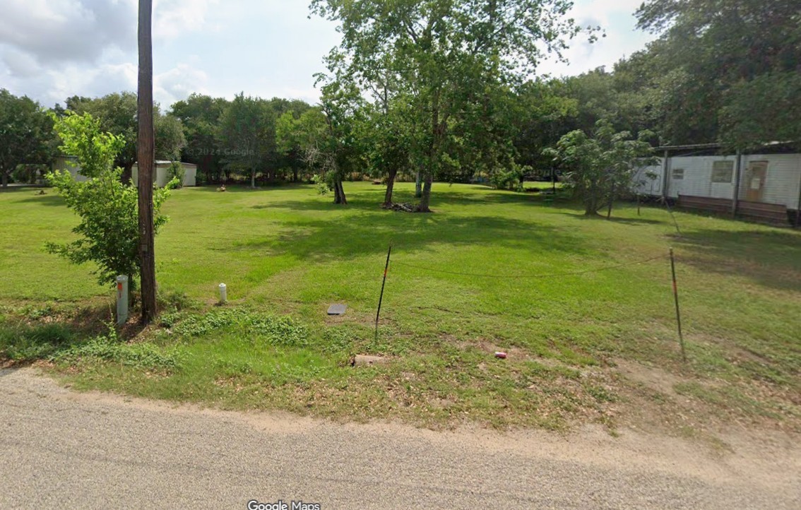 505 Roth Roads Property Photo 3