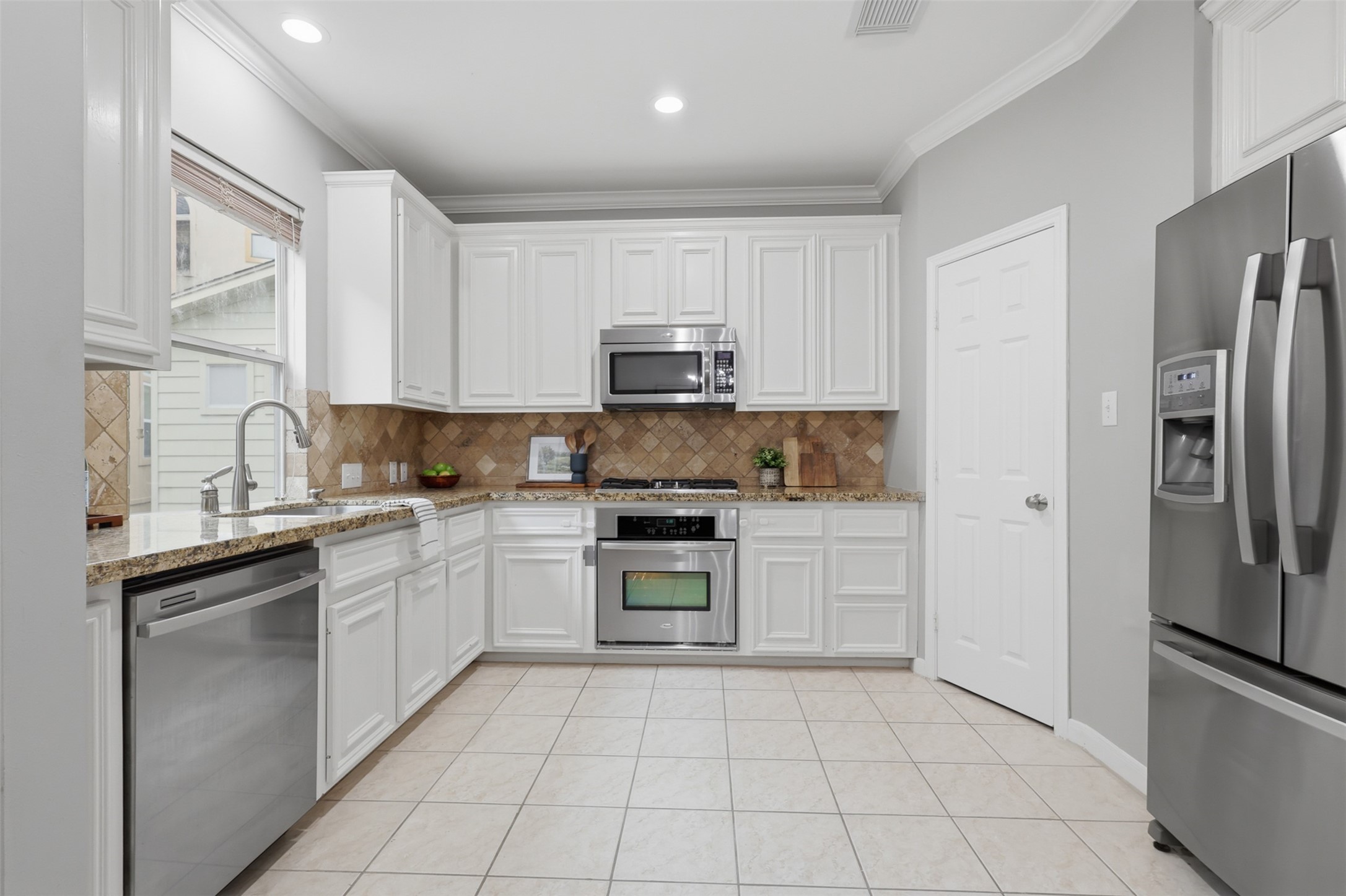 832 Cohn Street Property Photo 15
