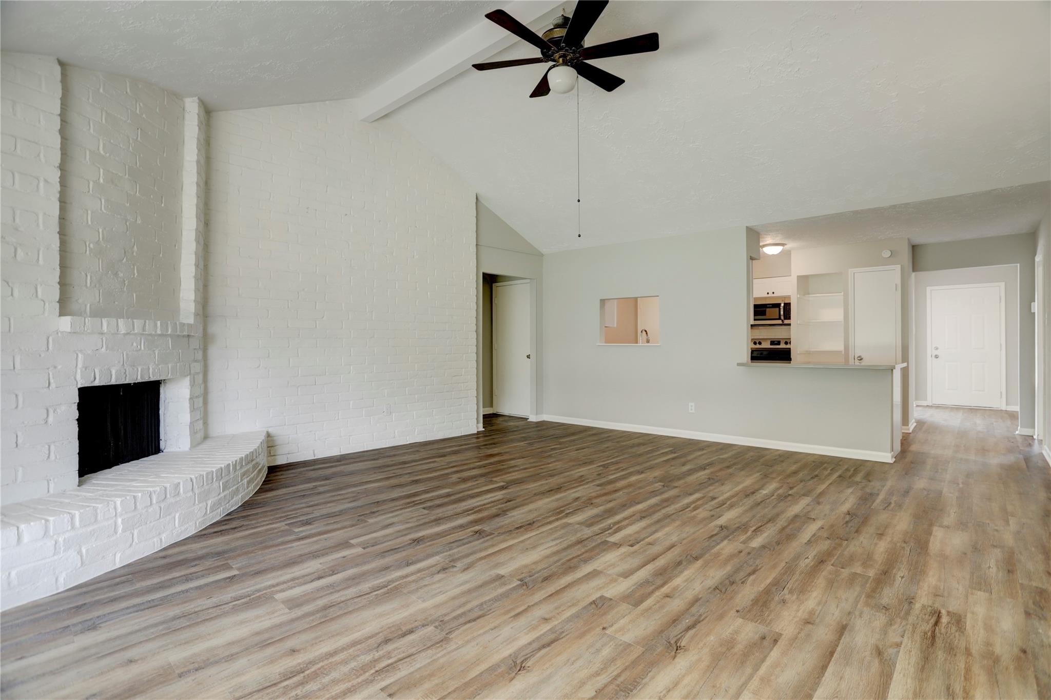 6919 Silver Star Drive Property Photo 10