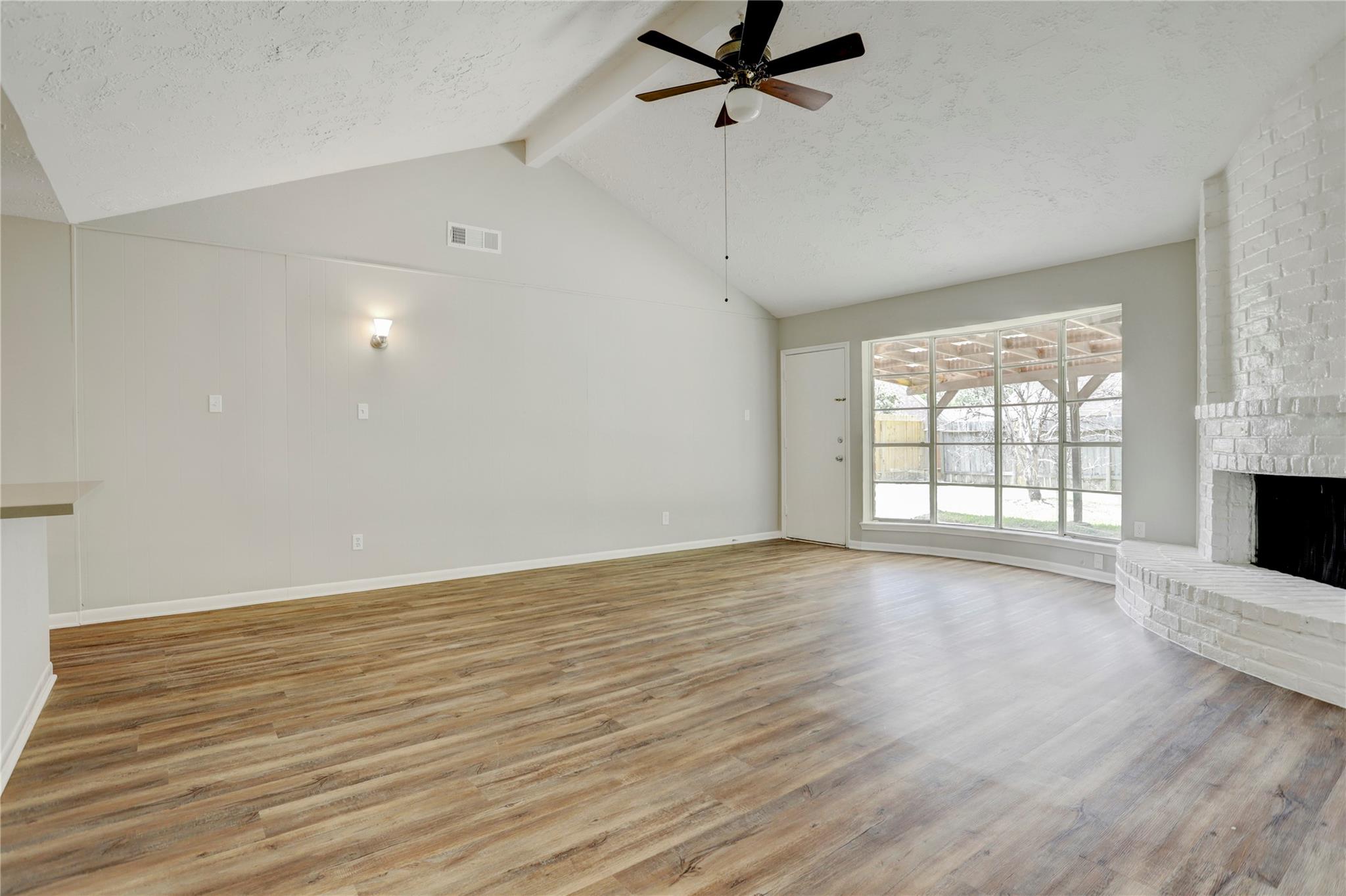 6919 Silver Star Drive Property Photo 11