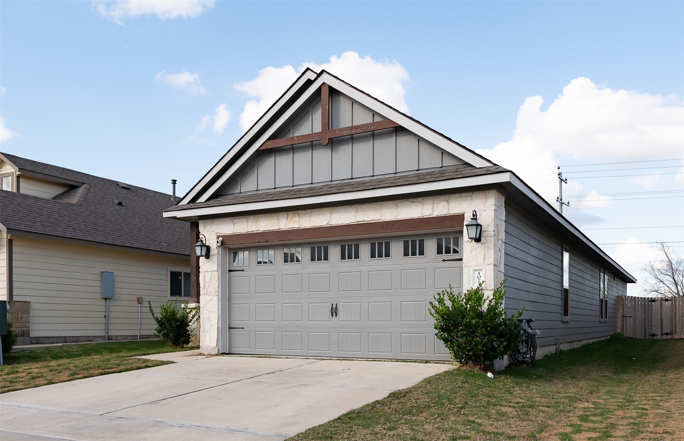 1071 Toledo Bend Drive Property Photo 3