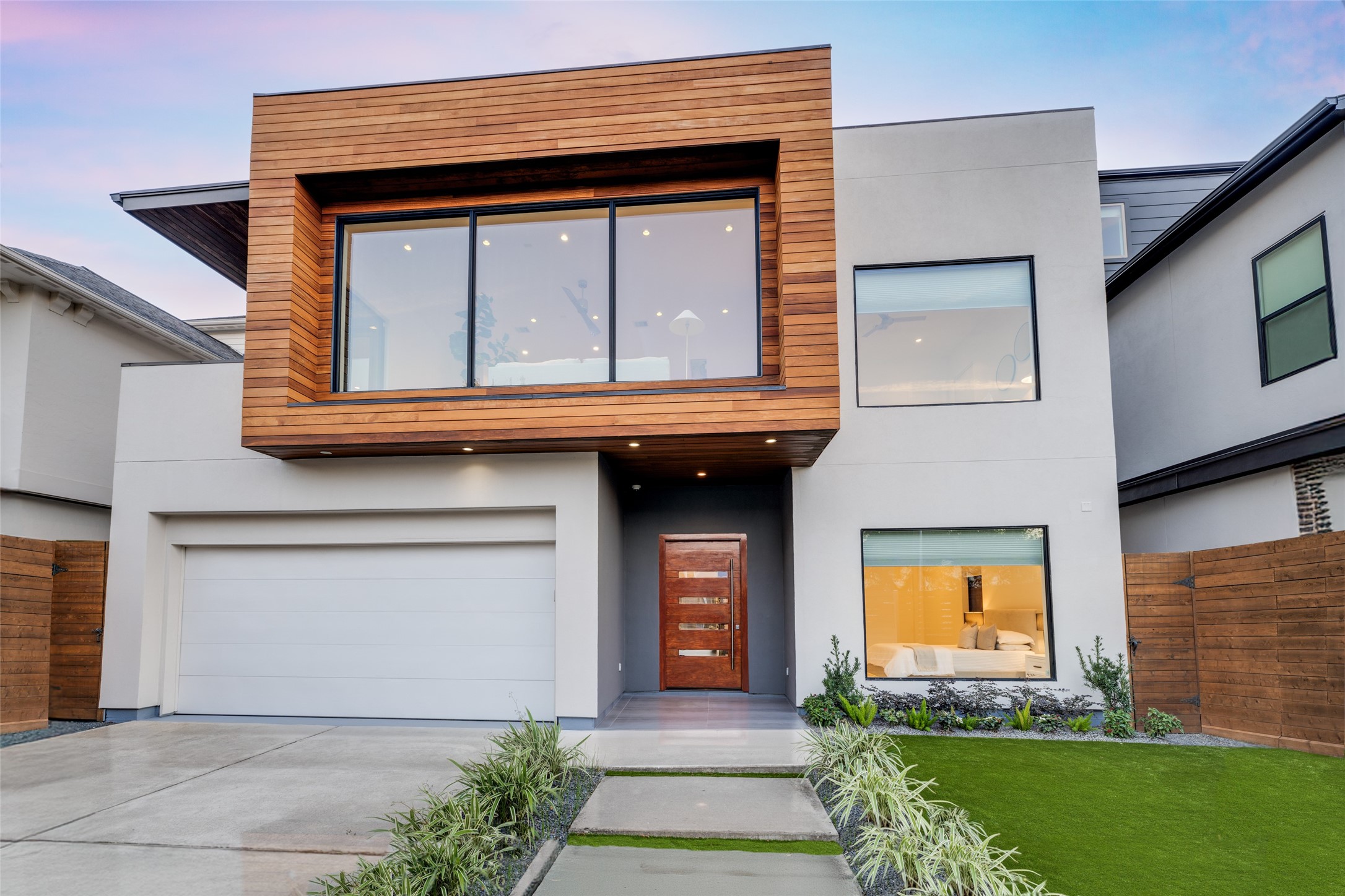 909 Peden Street Property Photo