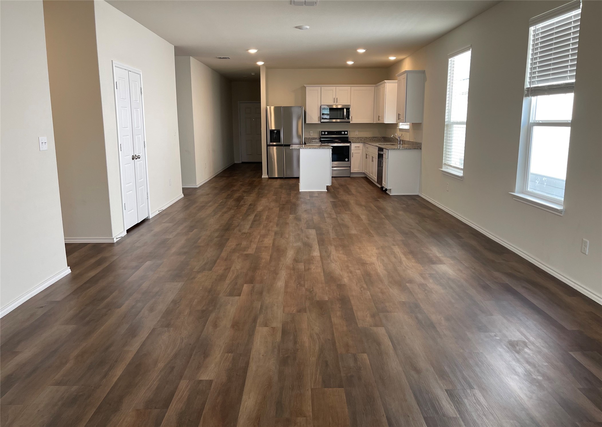 10227 Bandwagon Property Photo 3