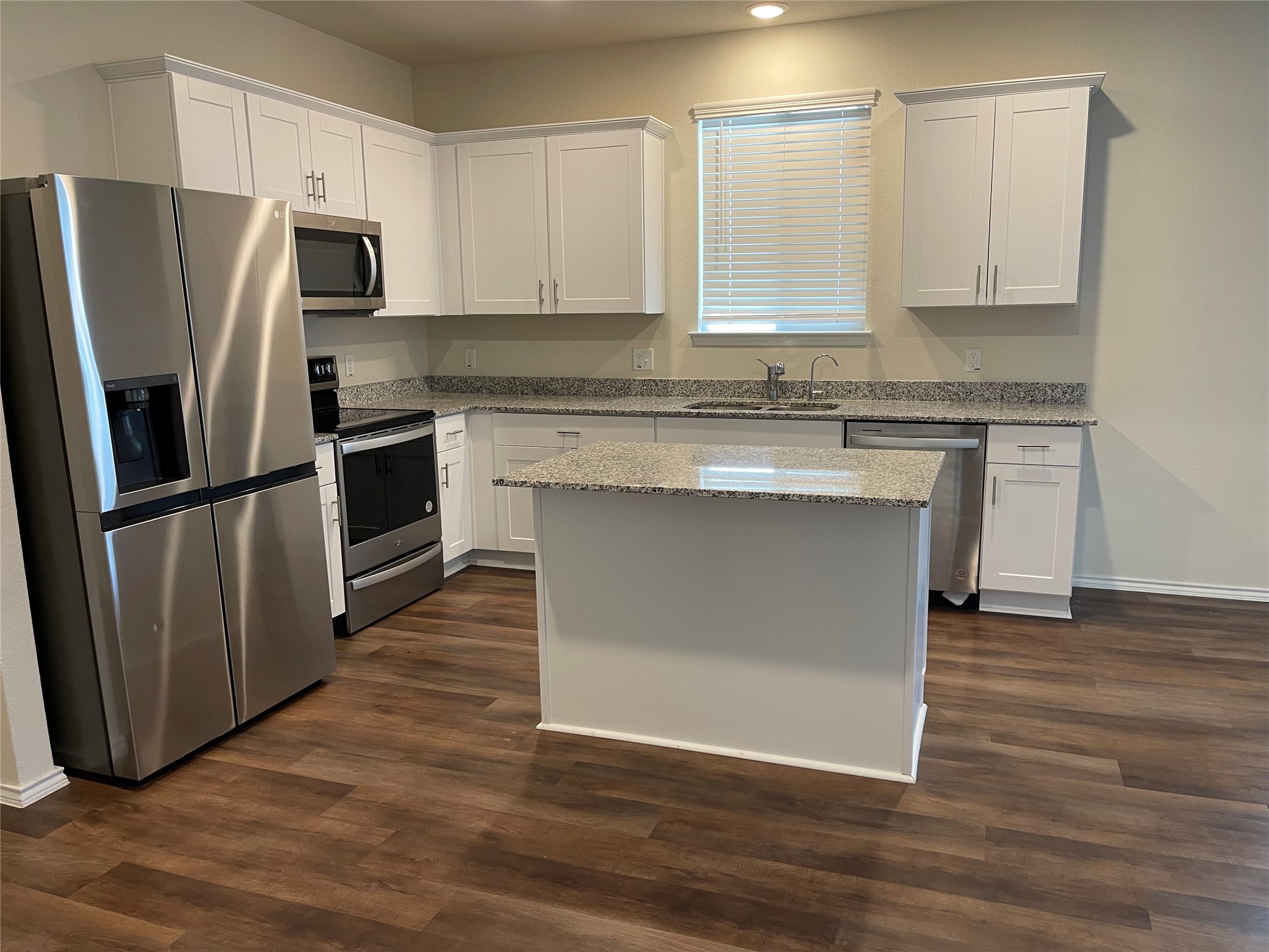 10227 Bandwagon Property Photo 6