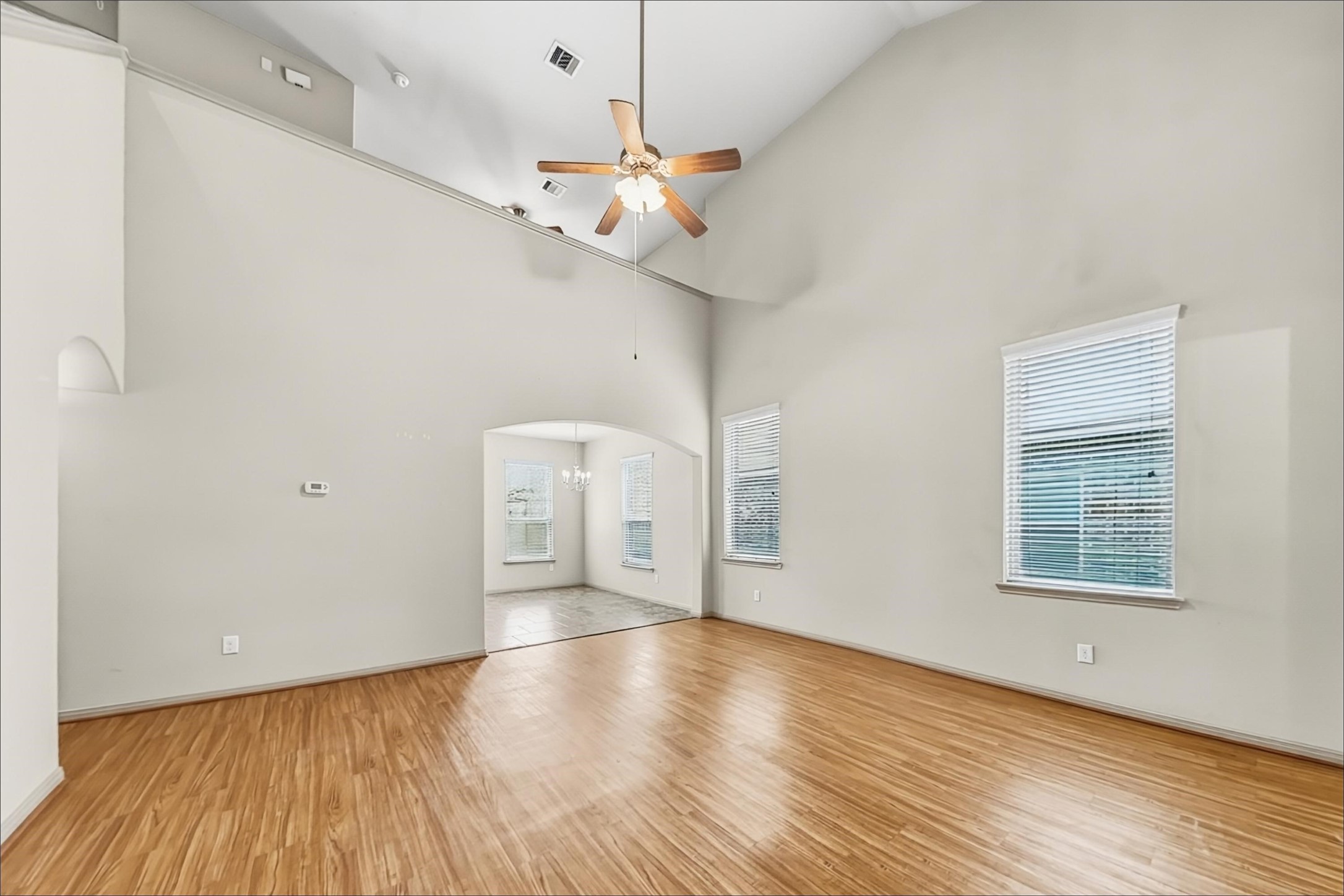 2201 Jefferson Crossing Drive Property Photo 6