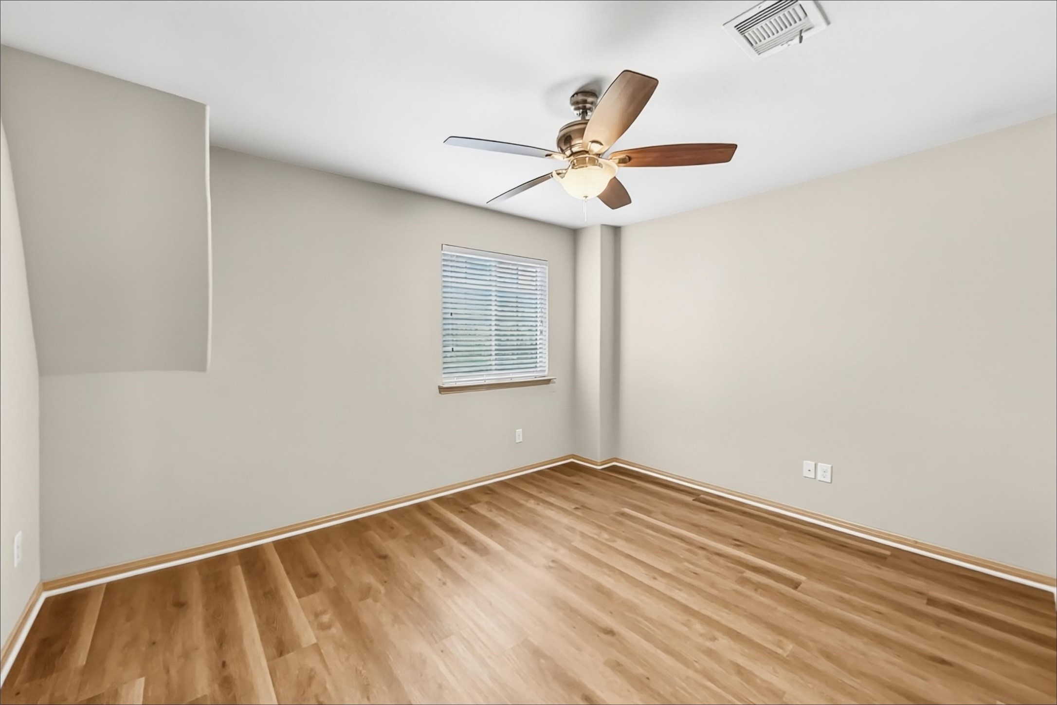 2201 Jefferson Crossing Drive Property Photo 16