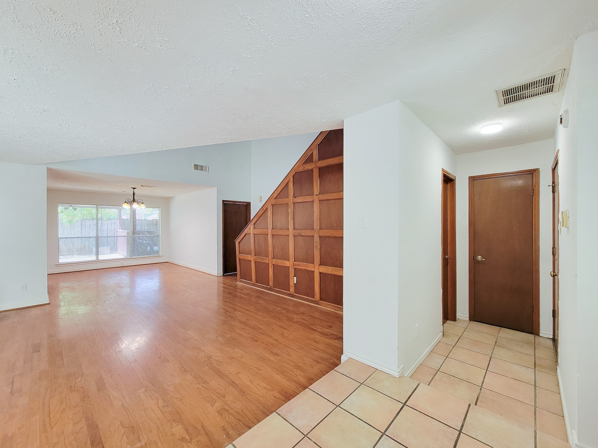 2030 Creek Valley Lane Property Photo 14