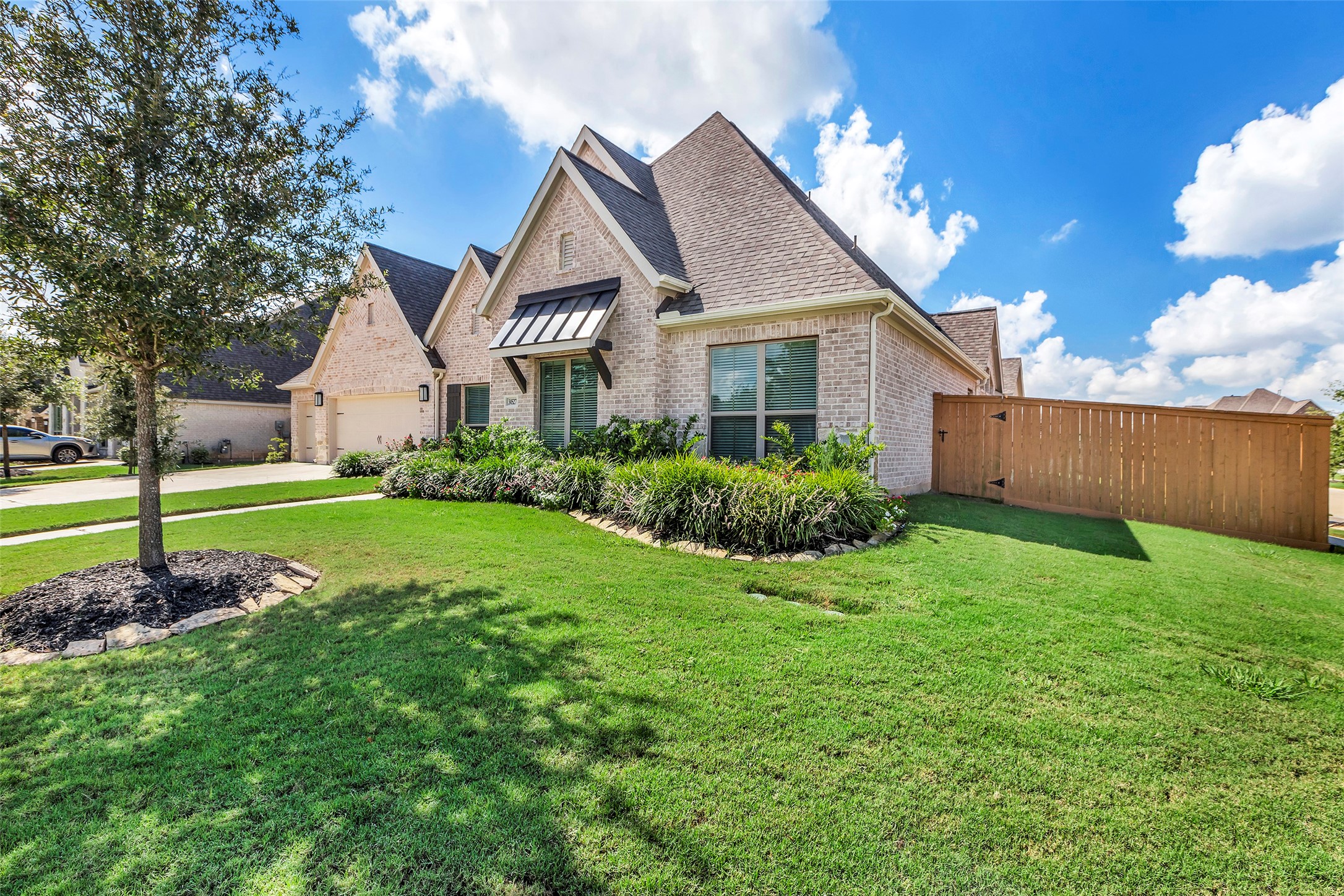 30527 Watershed Way Property Photo 4
