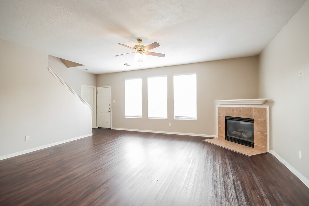 12151 Landsdown Ridge Way Property Photo 4
