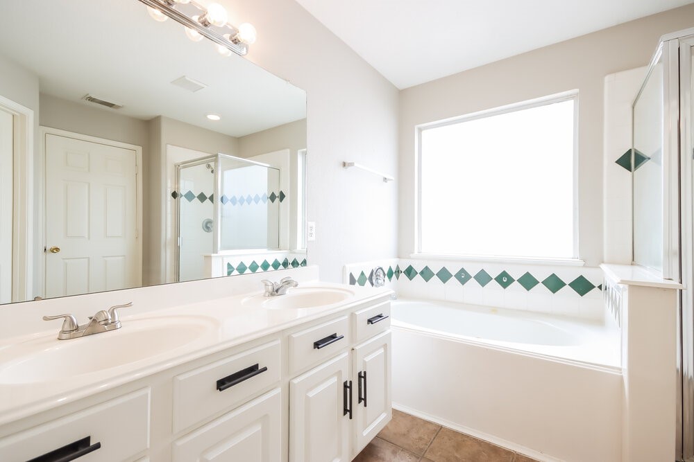 12151 Landsdown Ridge Way Property Photo 13