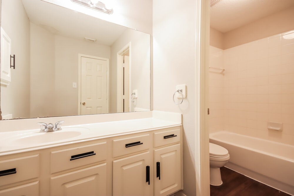 12151 Landsdown Ridge Way Property Photo 16