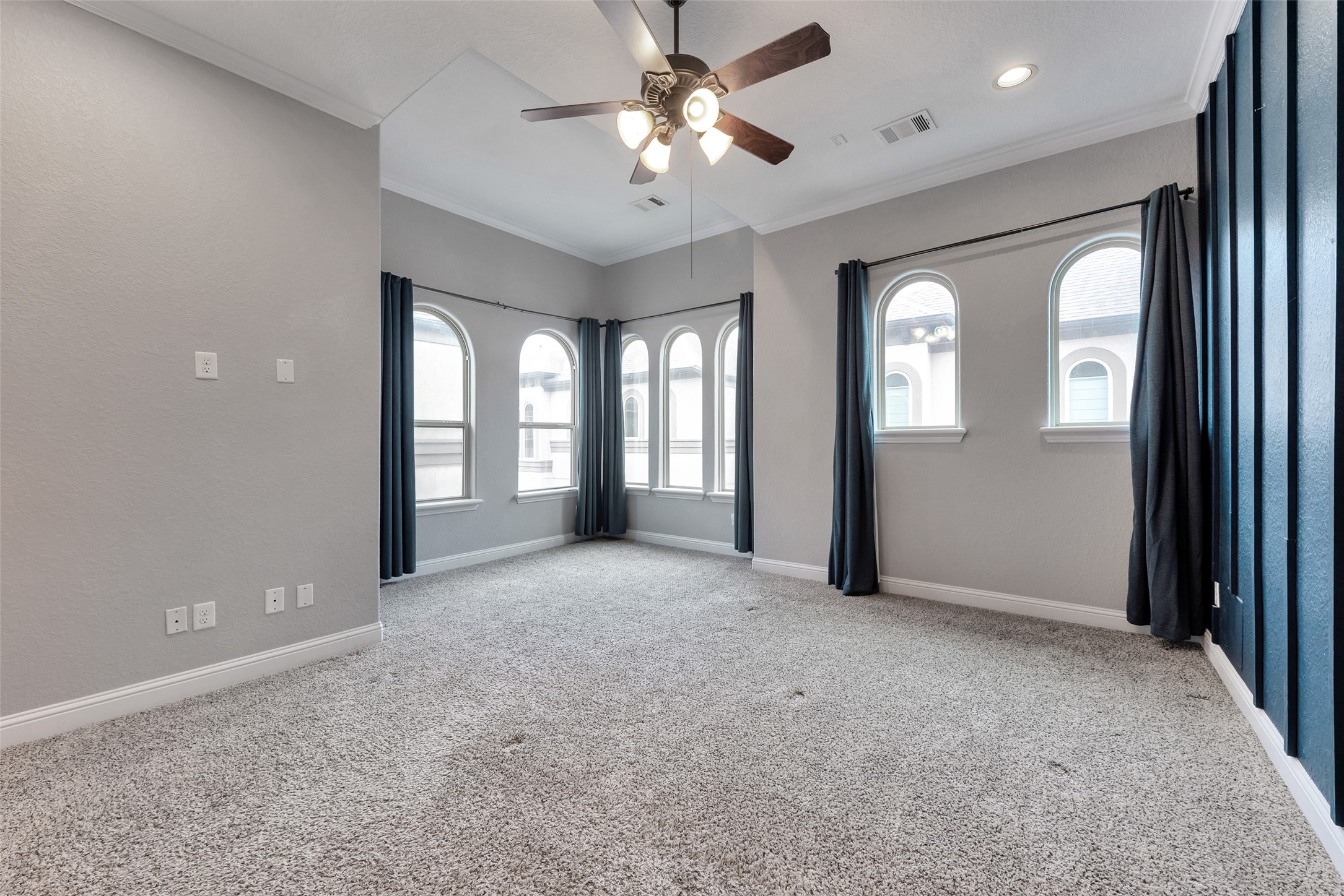 1025 W 21st Street C Property Photo 25