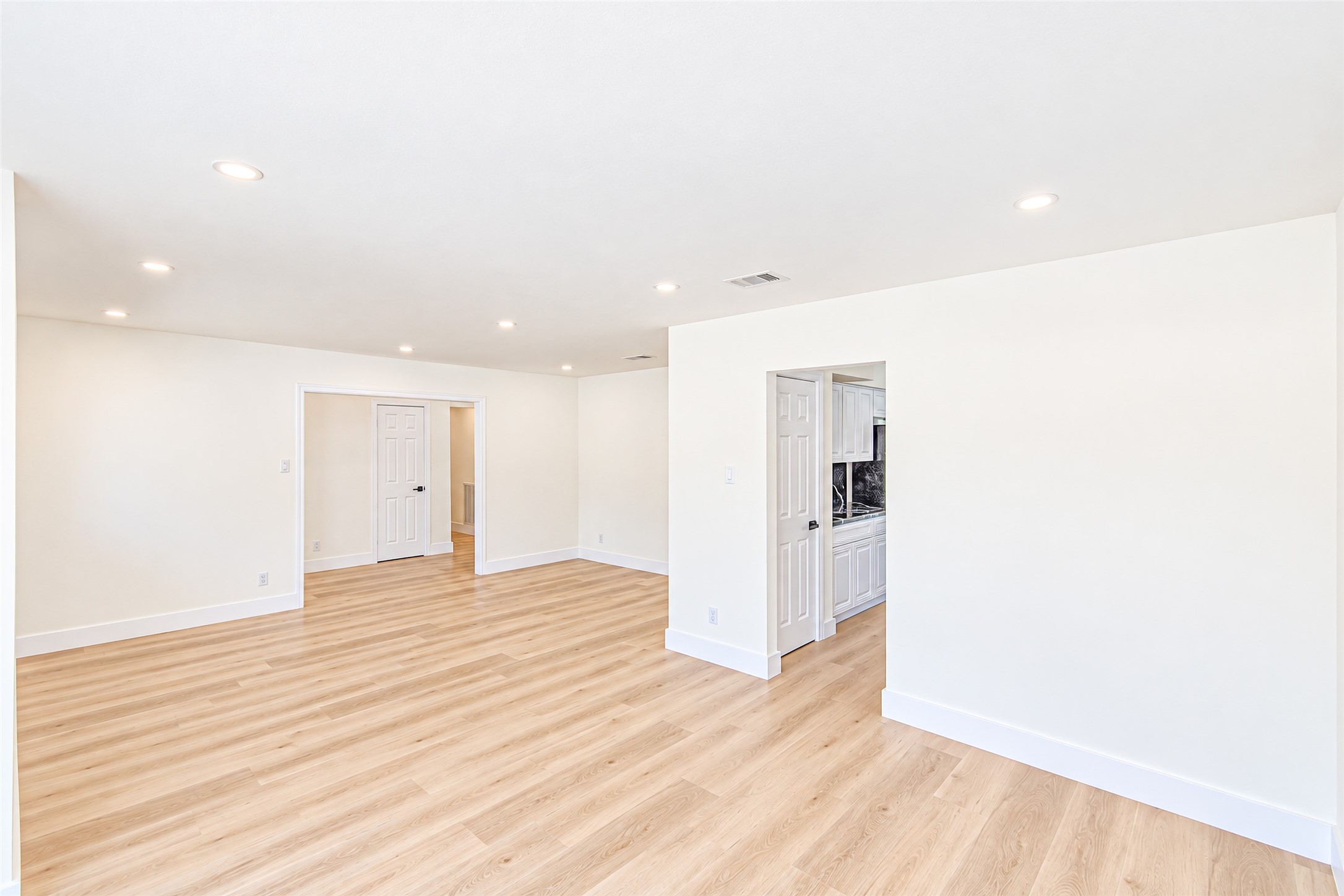 7623 Braes Meadow Drive Property Photo 9