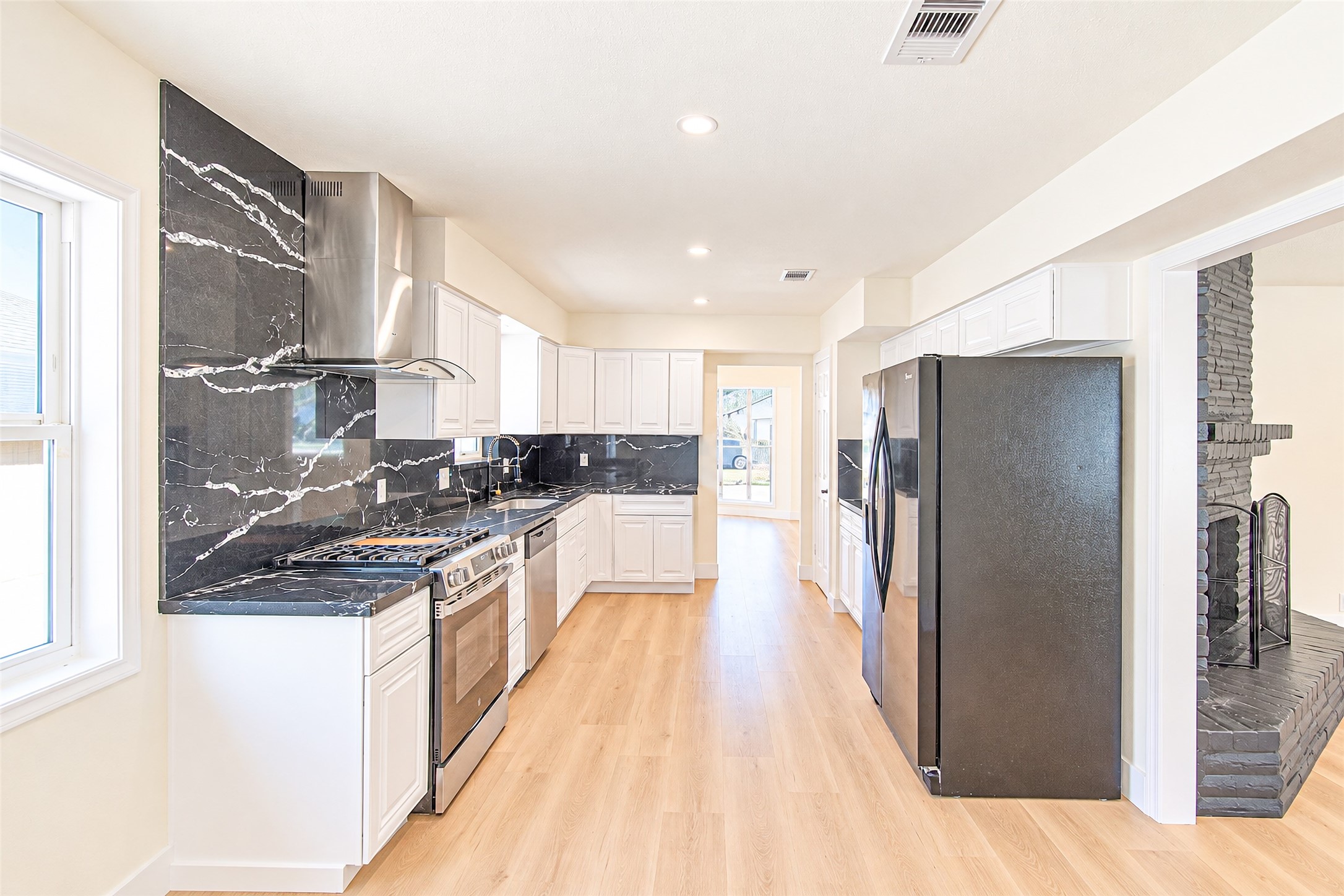 7623 Braes Meadow Drive Property Photo 16