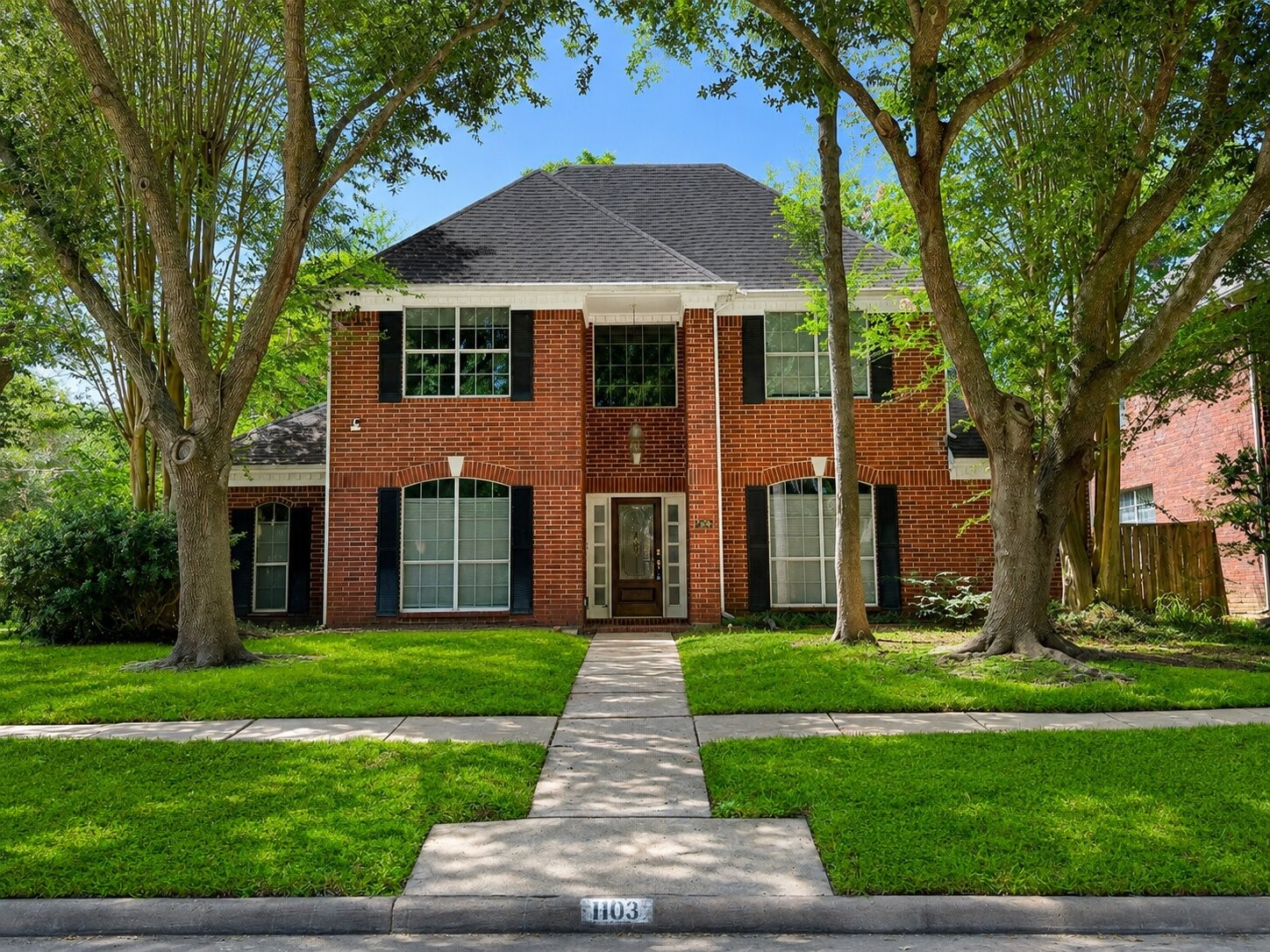 1103 Glendale Drive Property Photo 1