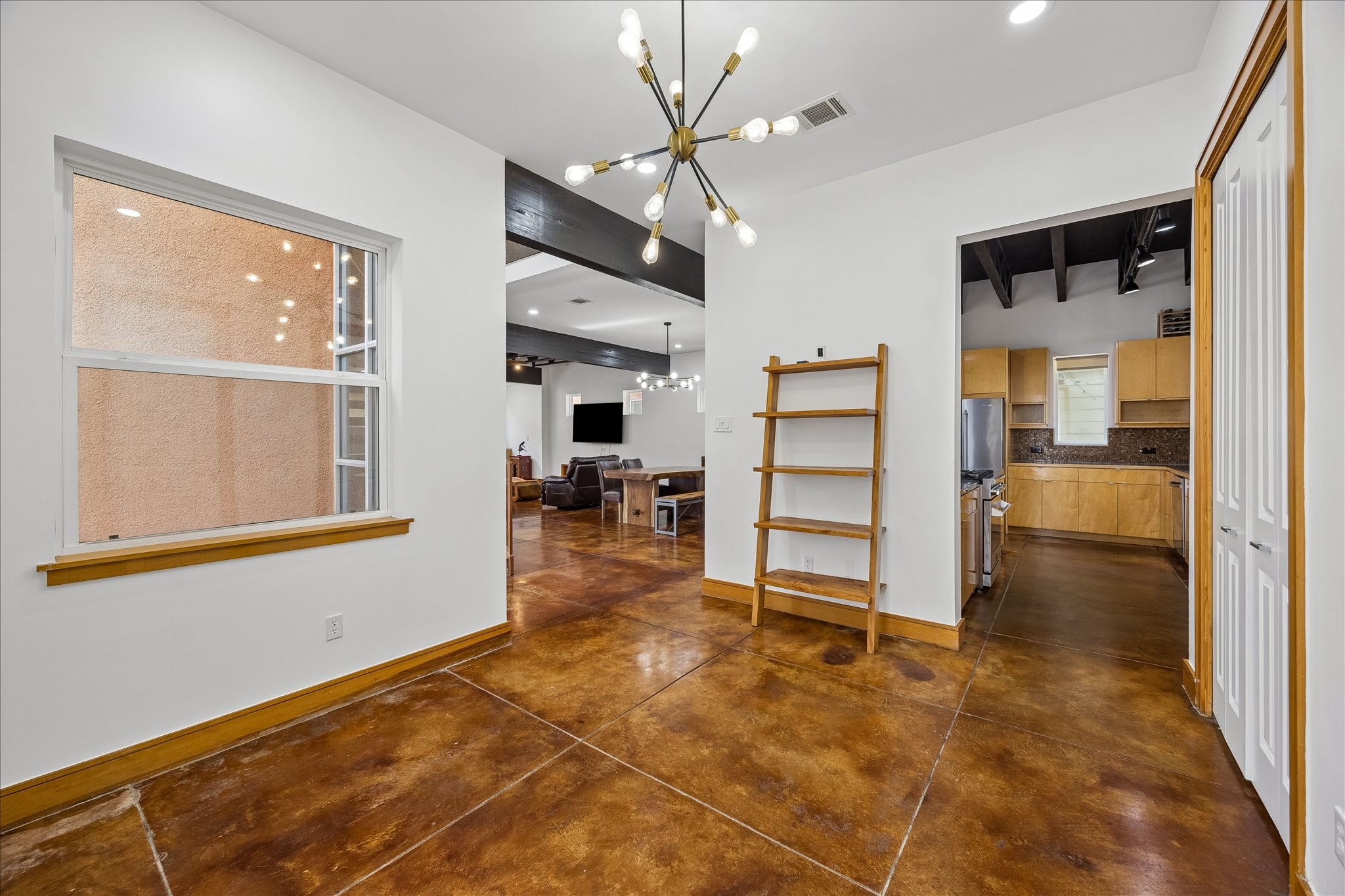 1711 W 13th Street Property Photo 14