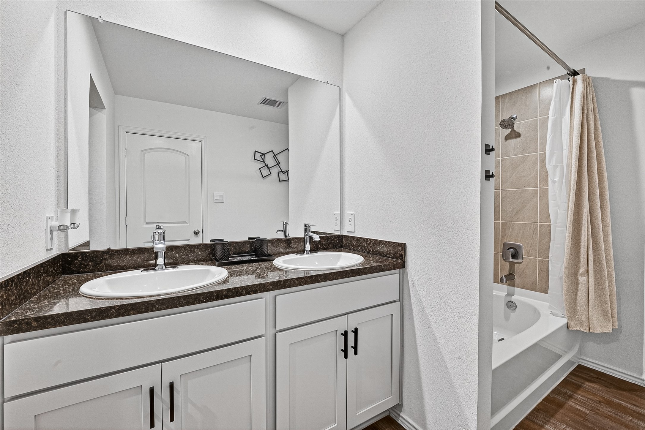 24318 Pebble Crescent Lane Property Photo 21