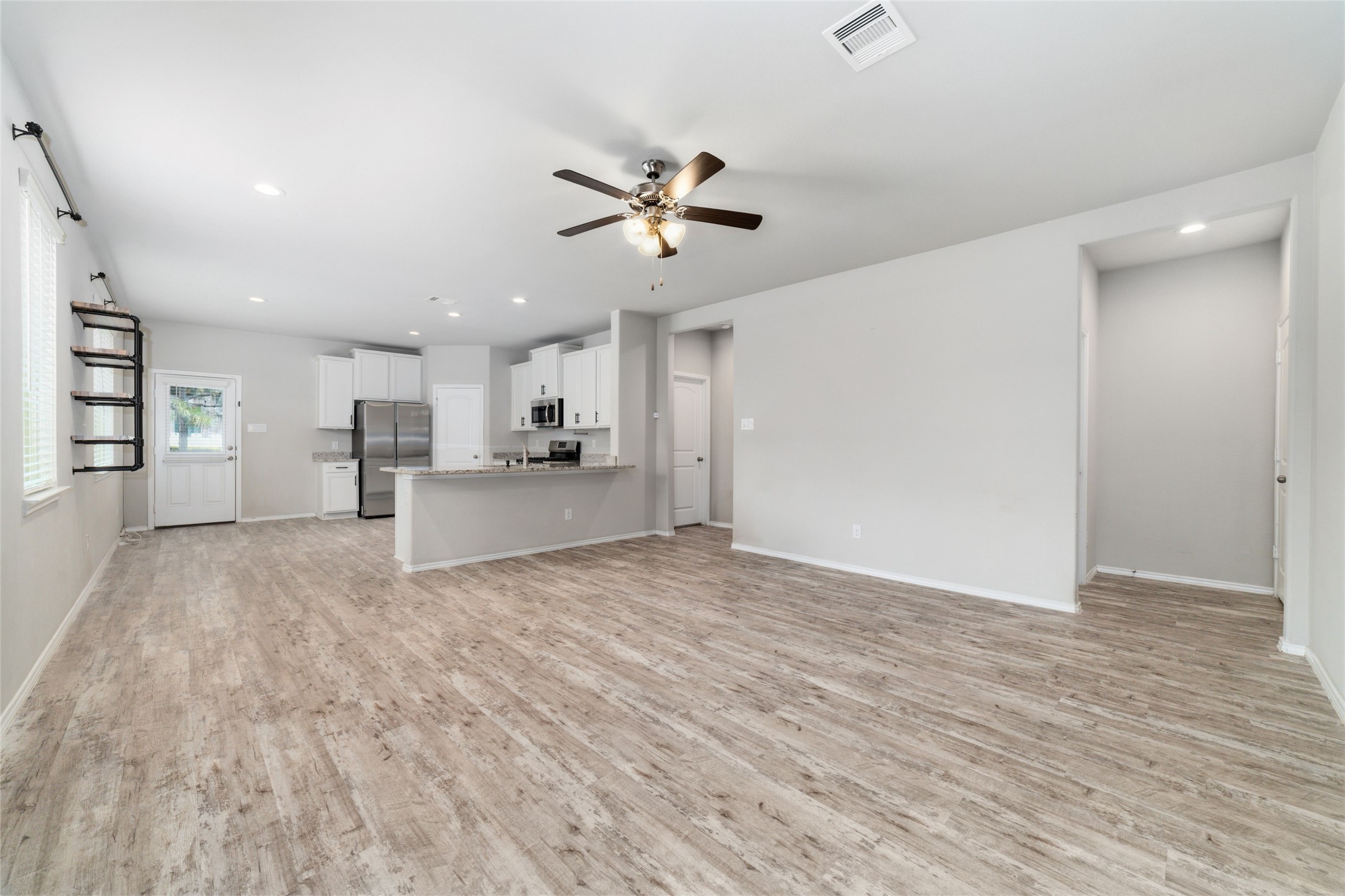 16451 Rosary Pea Place Property Photo 6